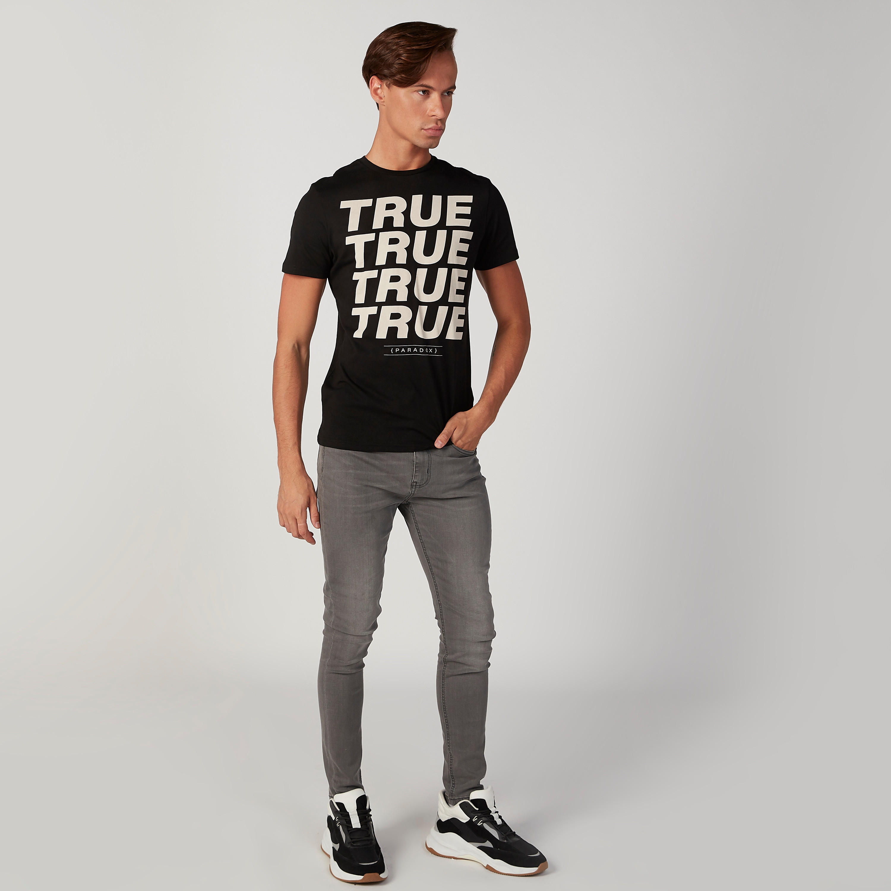 تيشيرت بياقة مستديرة وأكمام قصيرة وطبعات-men-clothing-tshirtsandpolos-tshirts-image-3