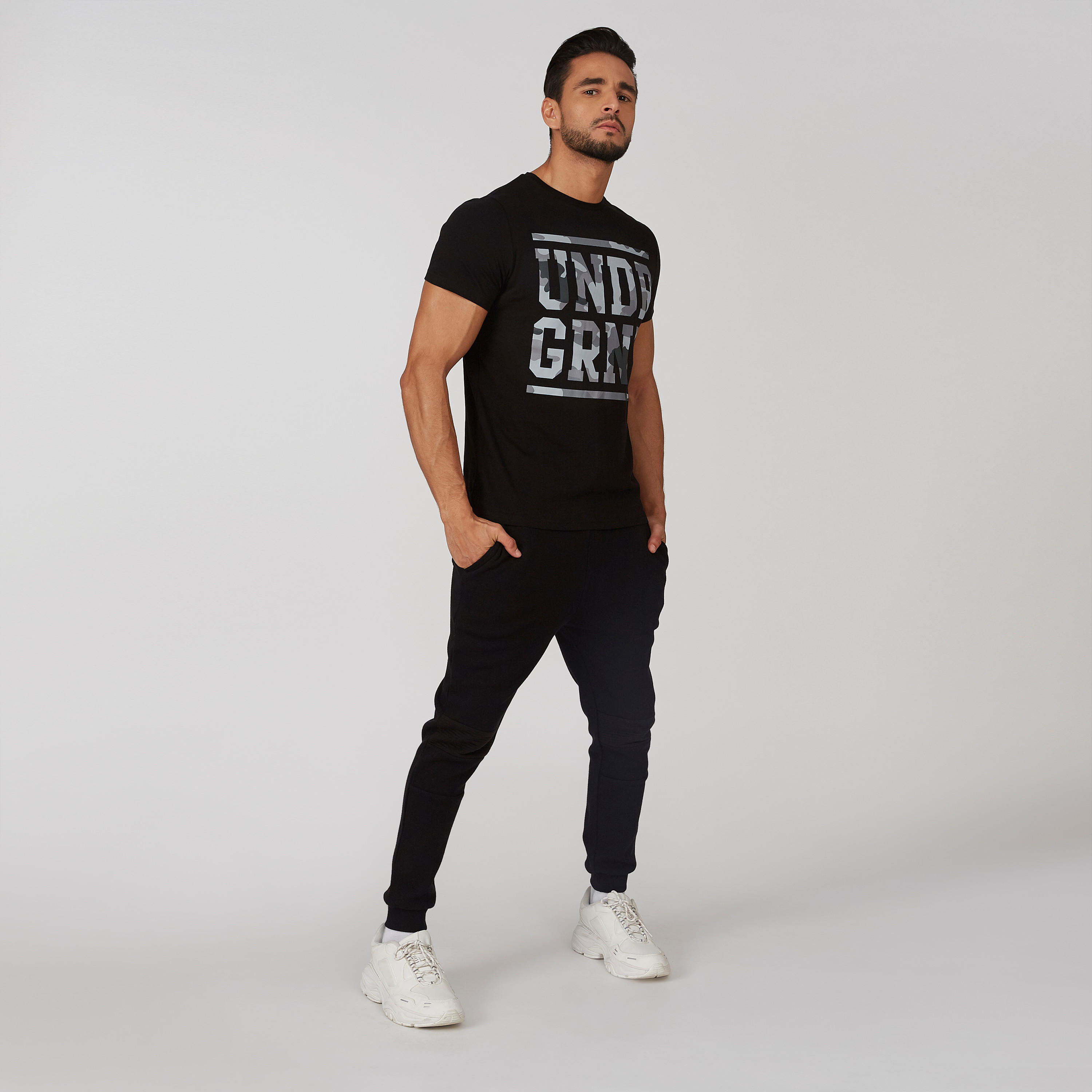 تيشيرت بياقة مستديرة وأكمام قصيرة وطبعات-men-clothing-tshirtsandpolos-tshirts-image-4