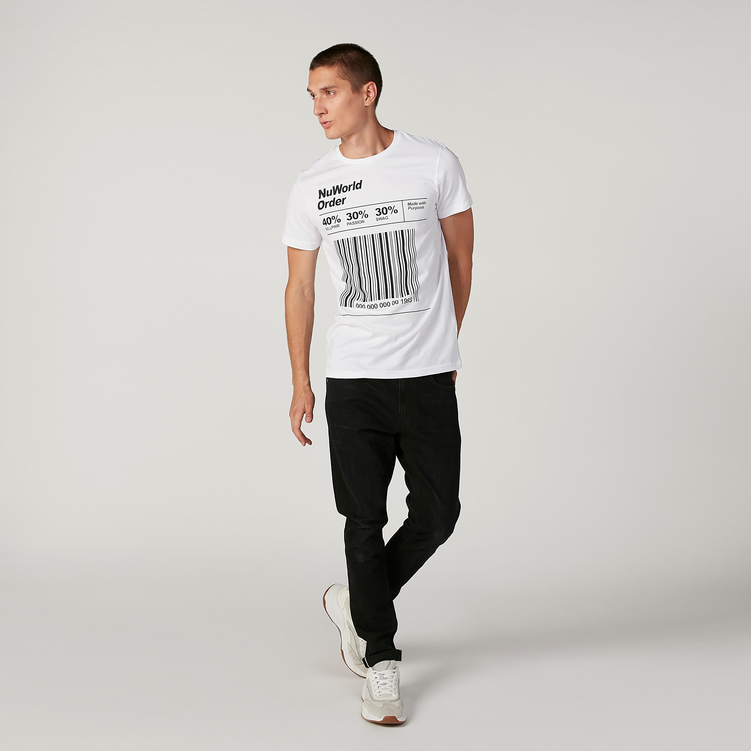 تيشيرت بياقة مستديرة وأكمام قصيرة وطبعات-men-clothing-tshirtsandpolos-tshirts-image-2