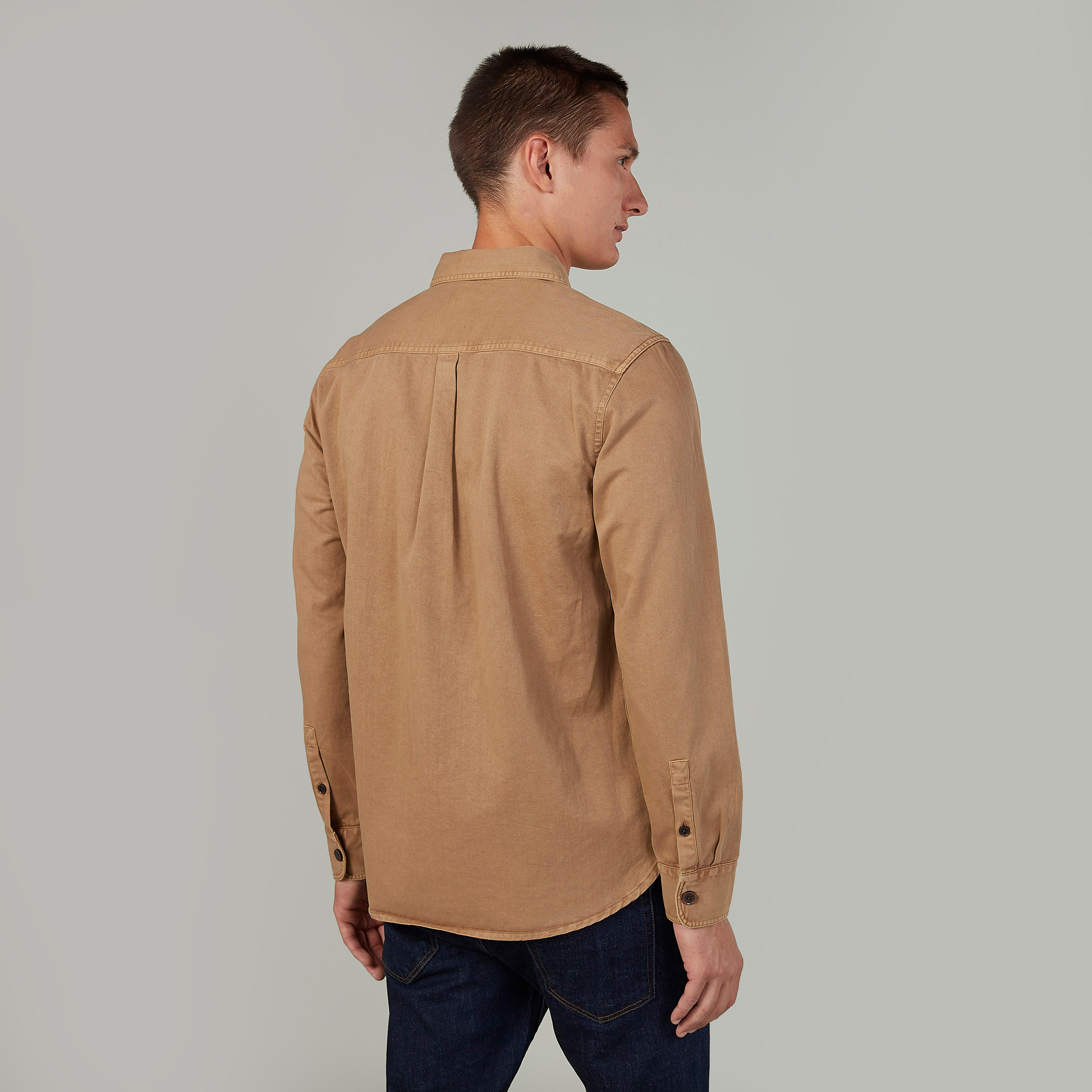 قميص سليم بارز الملمس بياقة عاديّة وأكمام طويلة-men-clothing-shirts-image-4