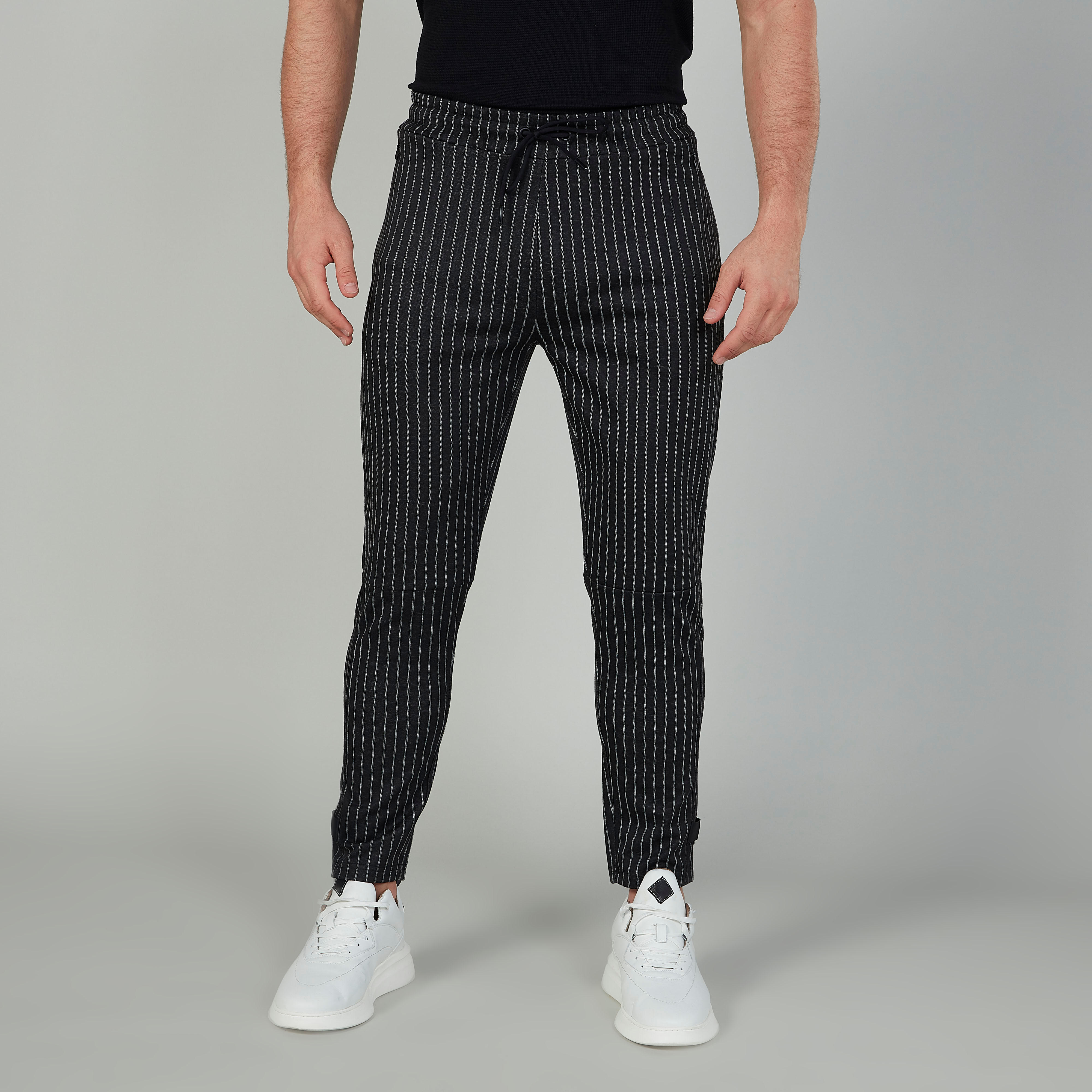 بنطلون مخطط طويل بجيوب وحلقات للحزام-men-clothing-bottoms-trousersandchinos-trousers-image-1