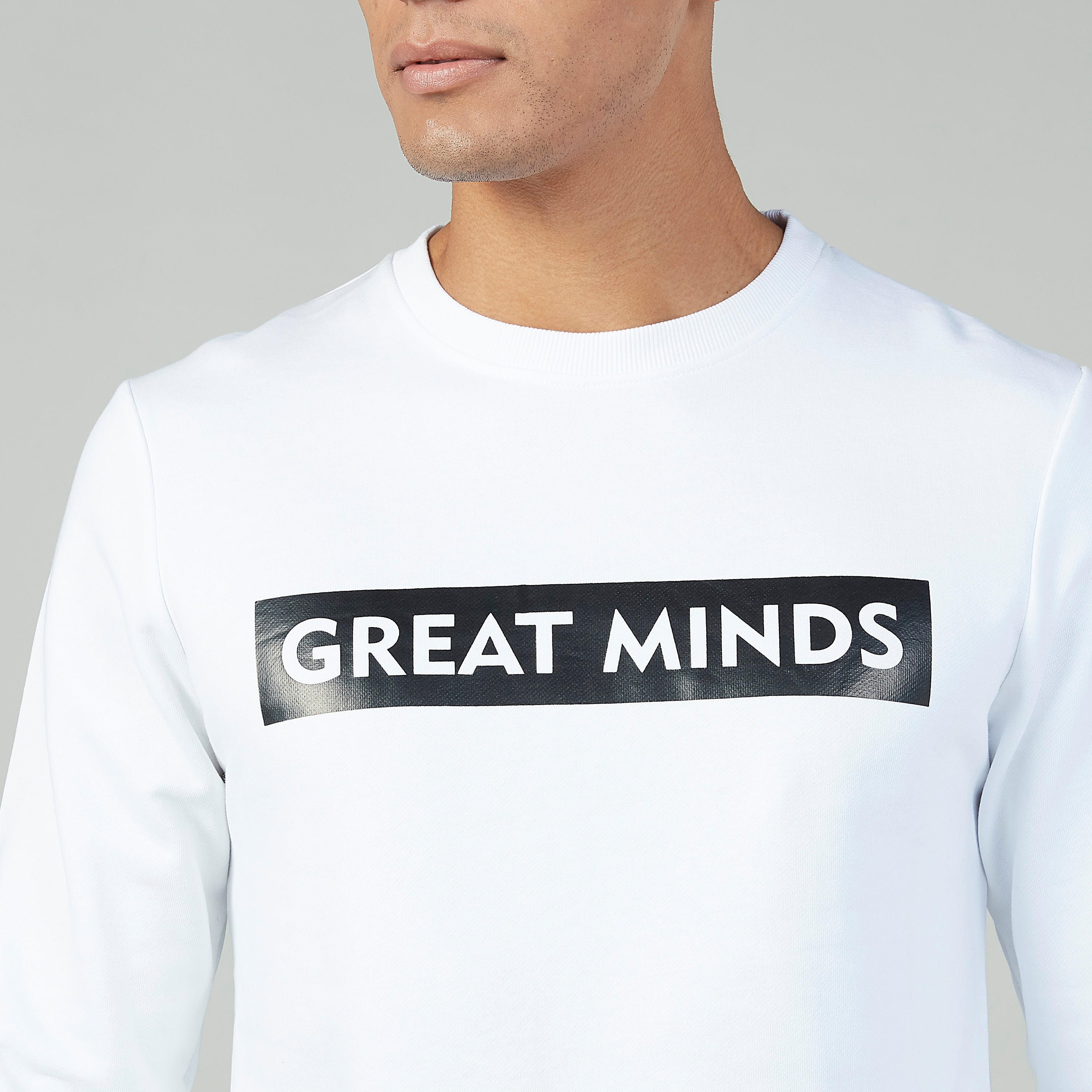 تيشيرت بياقة ضيّقة وأكمام 3/4 وطبعات-men-clothing-tshirtsandpolos-tshirts-image-3