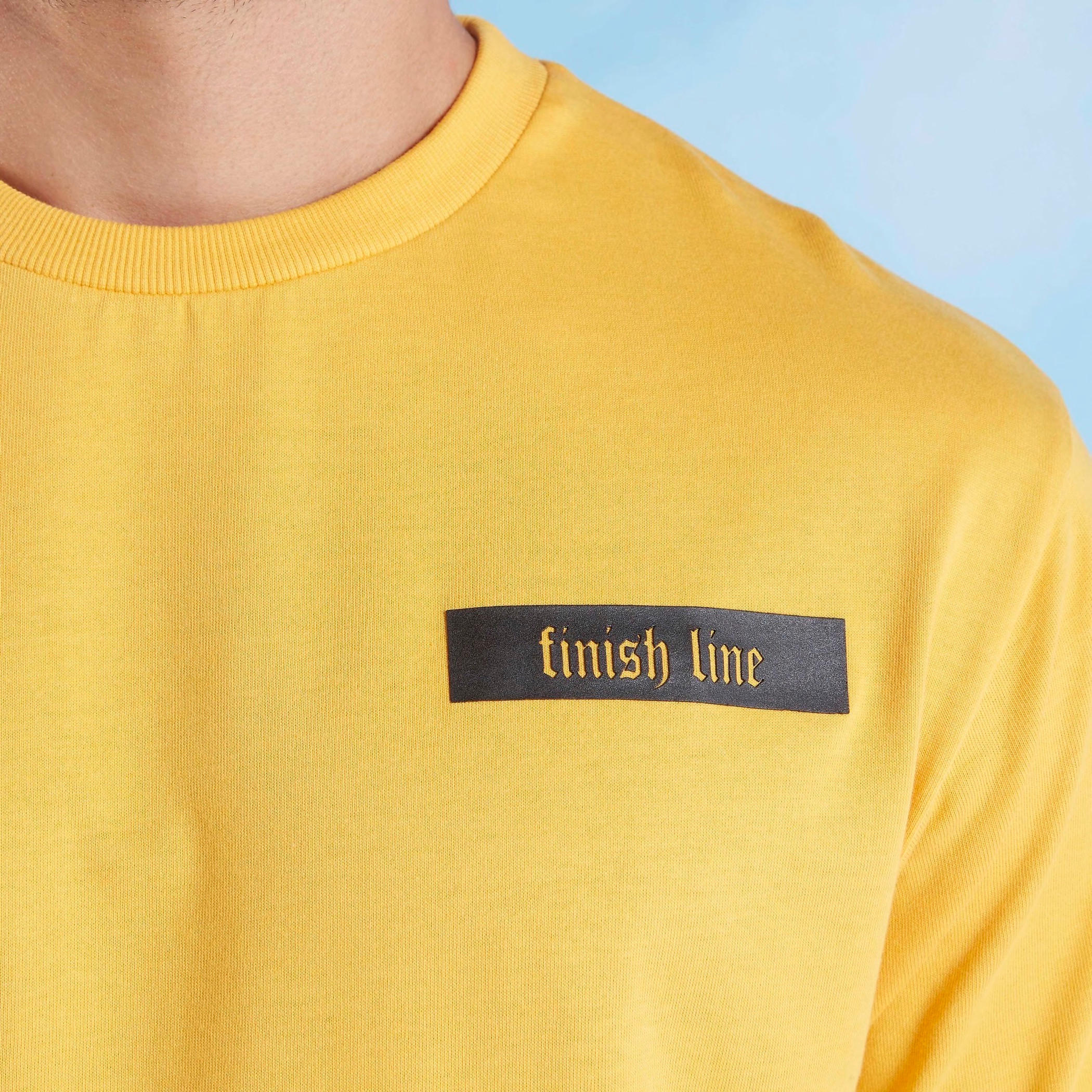 تيشيرت بياقة ضيّقة وأكمام قصيرة وطبعات-men-clothing-tshirtsandpolos-tshirts-image-3