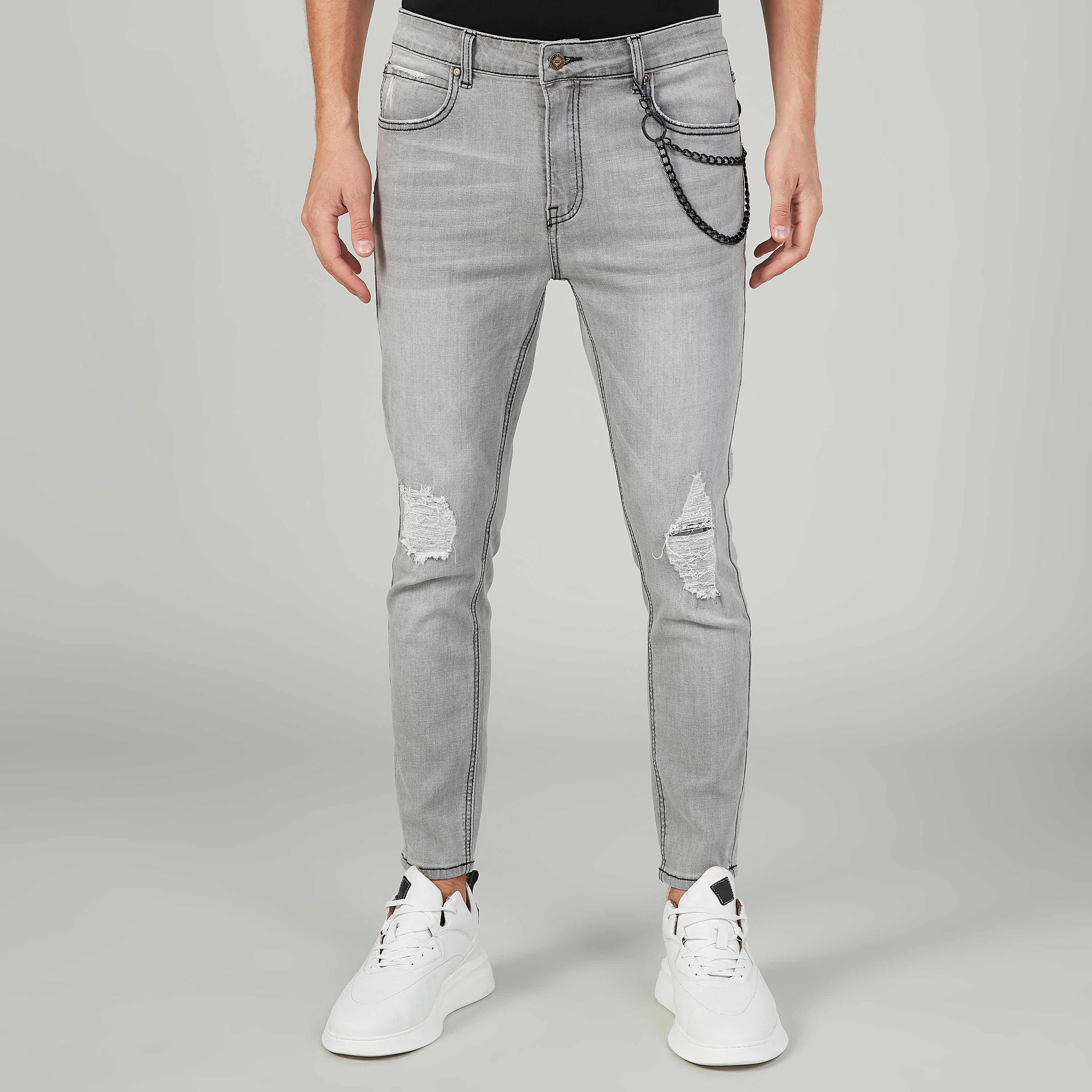 بنطلون جينز طويل ممزّق بجيوب وحلقات للحزام-men-clothing-bottoms-jeans-image-1