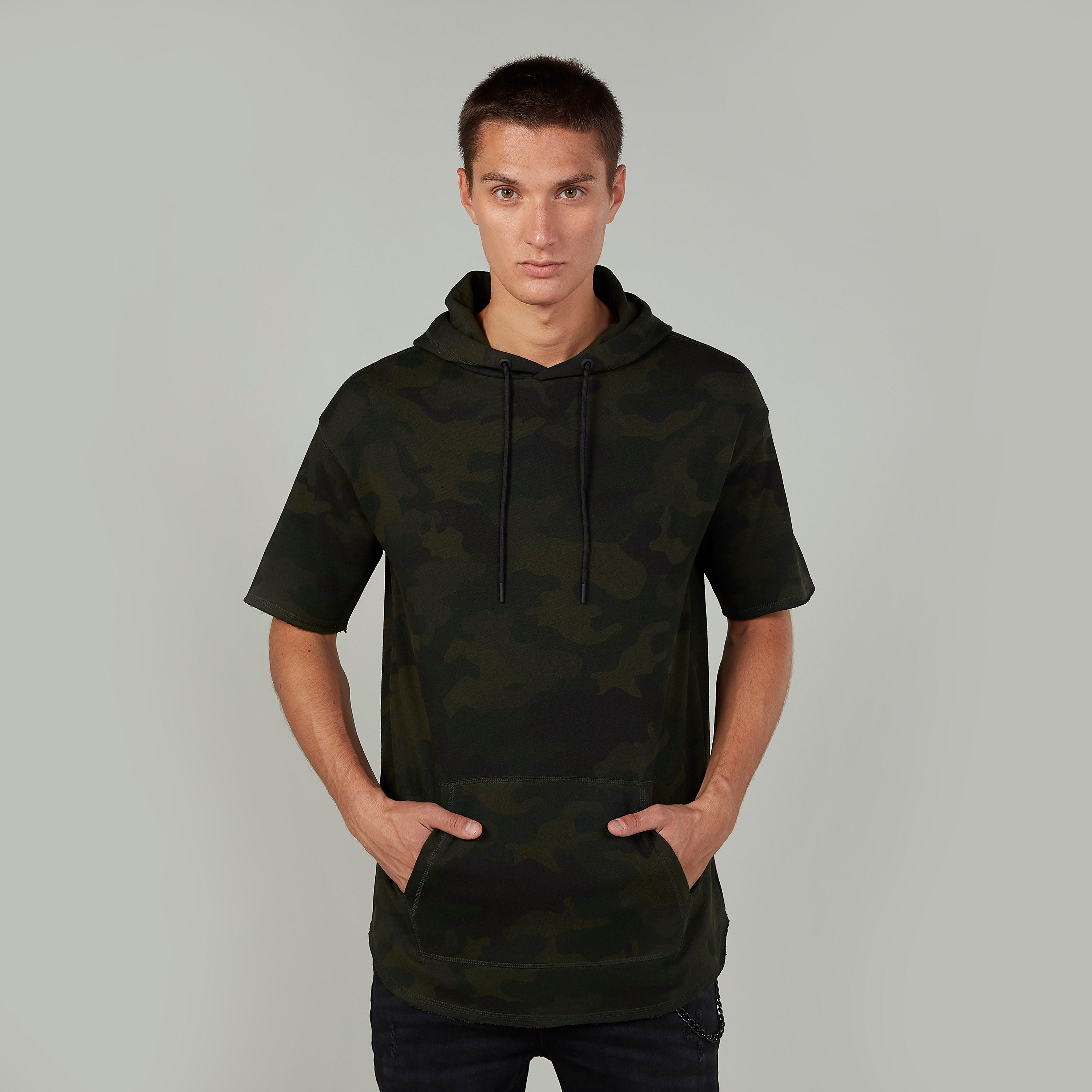 Slim Fit Camouflage Printed T-shirt with Hood and Kangaroo Pockets-men-clothing-tshirtsandpolos-tshirts-image-1