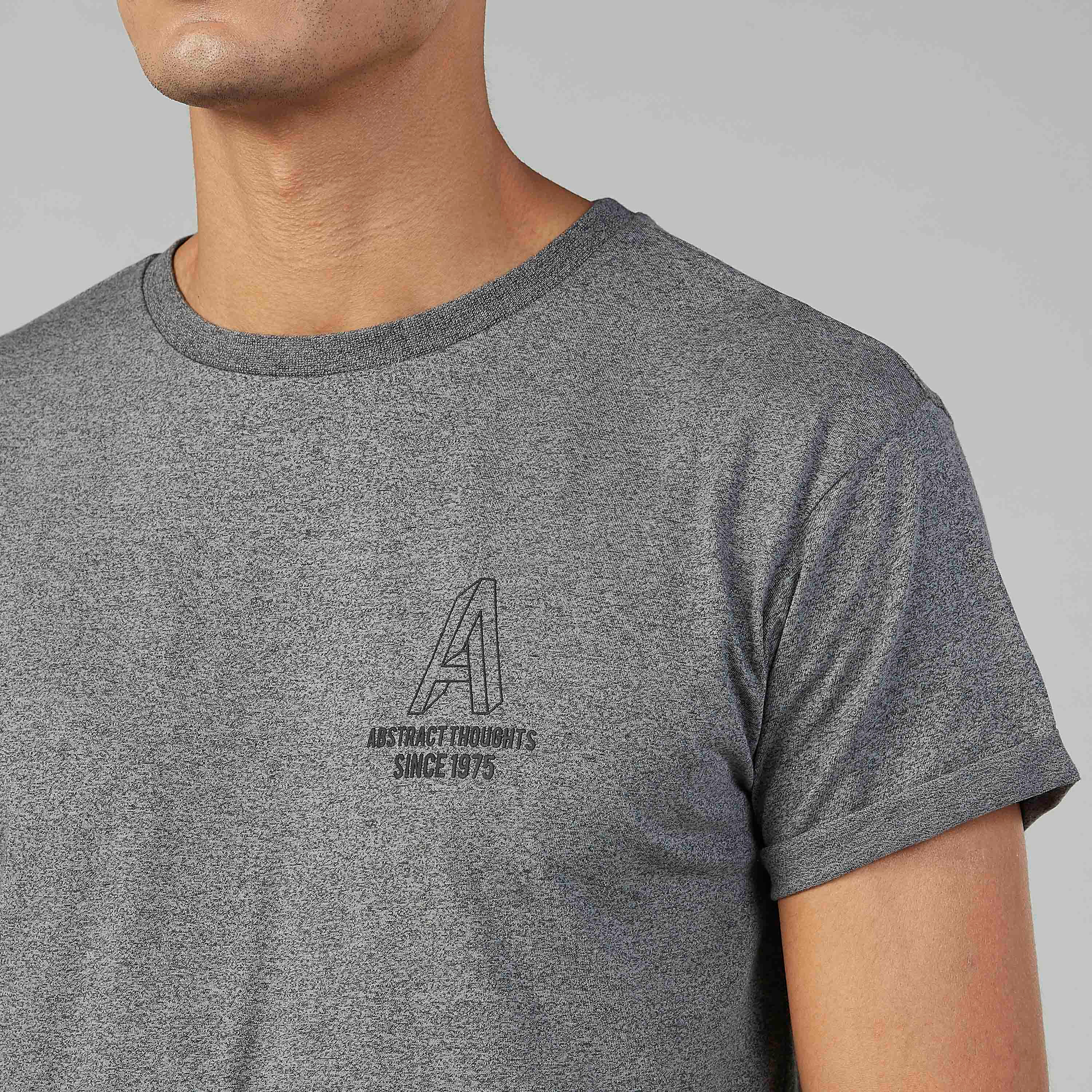 تيشيرت بياقة مستديرة وأكمام قصيرة وطبعات-men-clothing-tshirtsandpolos-tshirts-image-3