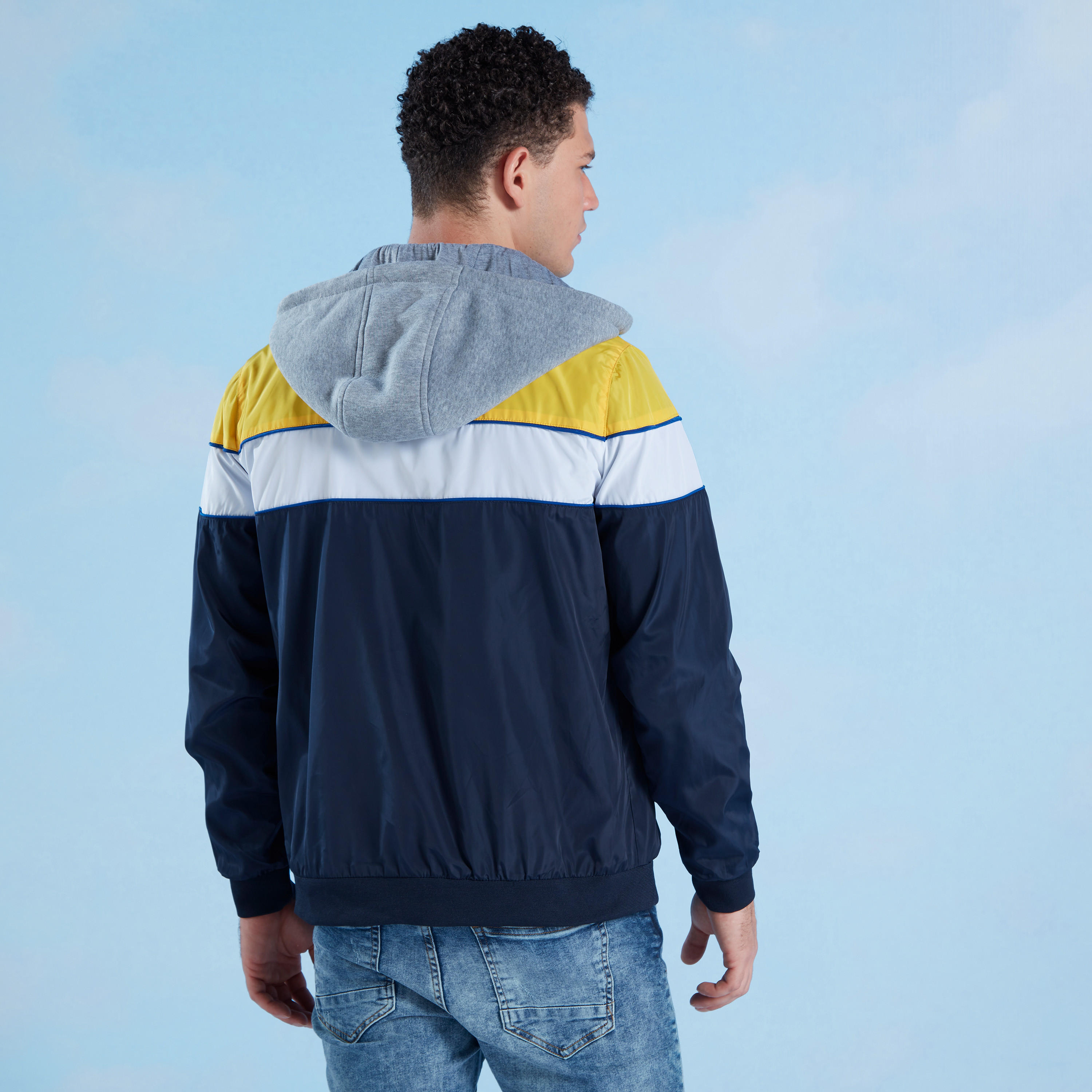 جاكيت بومبر قوالب ملوّنة بأكمام طويلة وتفاصيل جيوب-men-clothing-jacketsandblazers-jackets-image-4