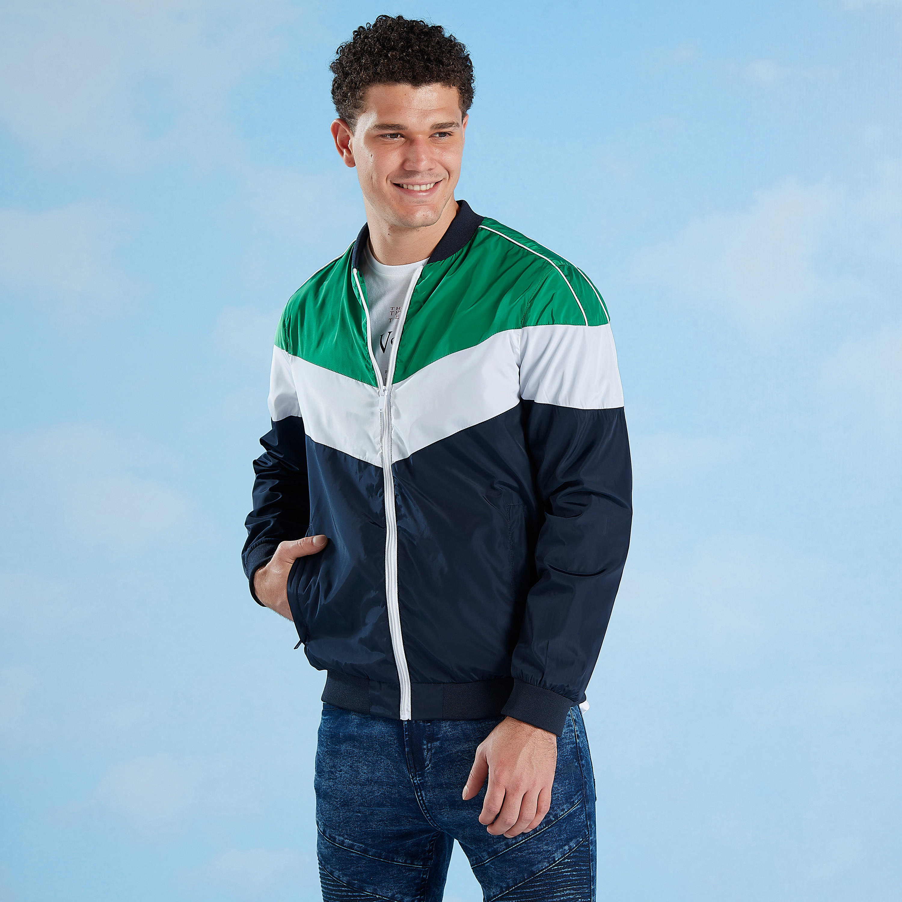 جاكيت بومبر قوالب ملوّنة بأكمام طويلة وتفاصيل جيوب-men-clothing-jacketsandblazers-jackets-image-1