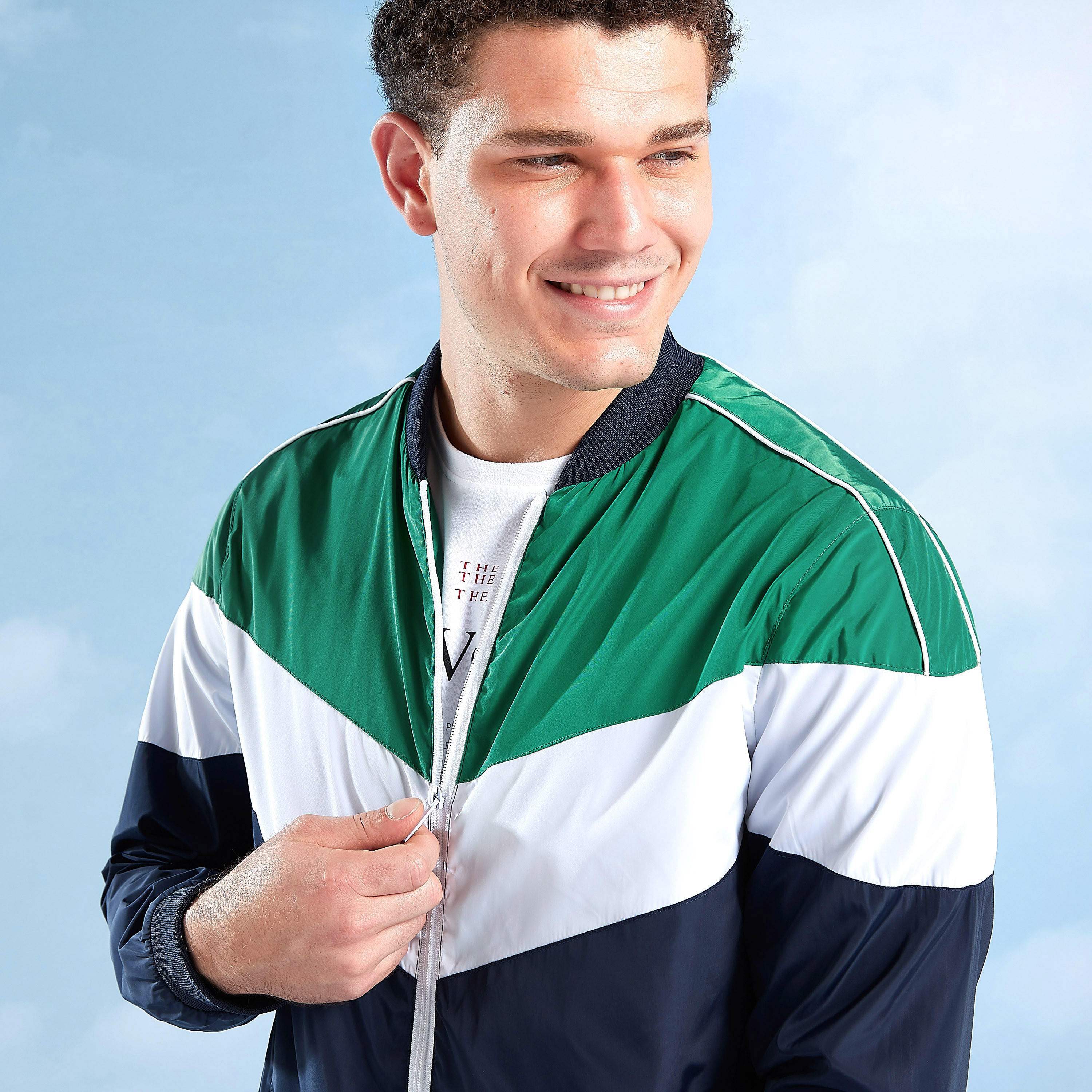 جاكيت بومبر قوالب ملوّنة بأكمام طويلة وتفاصيل جيوب-men-clothing-jacketsandblazers-jackets-image-3