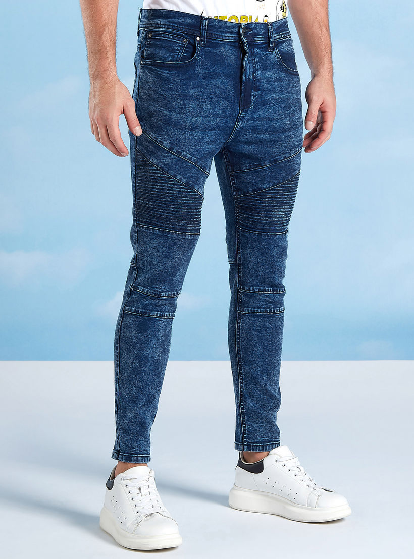 بنطلون جينز طويل بقصّة سكيني وخصر متوسط الارتفاع وجيوب-men-clothing-bottoms-jeans-image-1