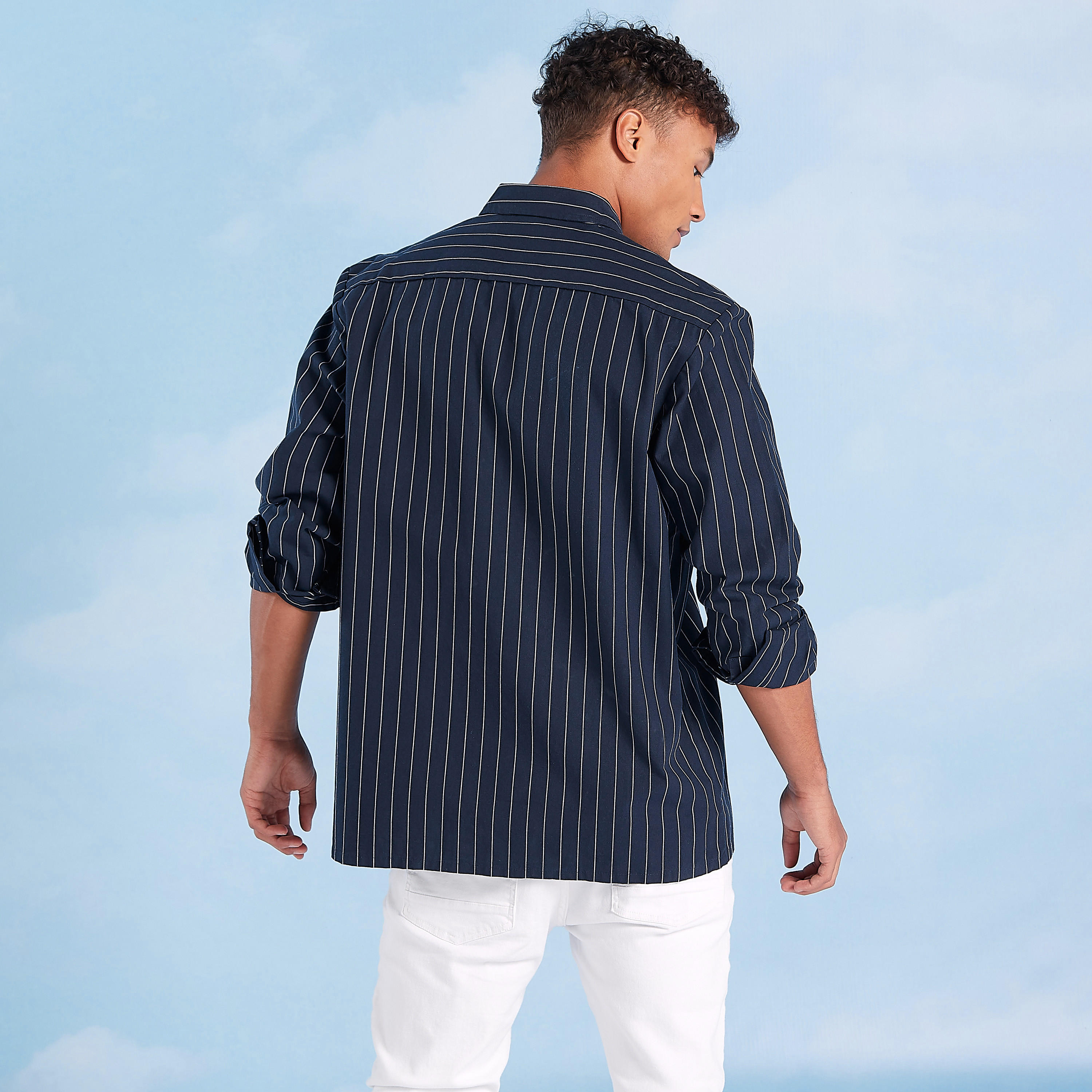 قميص مقلّم بياقة عادية وأكمام طويلة-men-clothing-jacketsandblazers-jackets-image-1