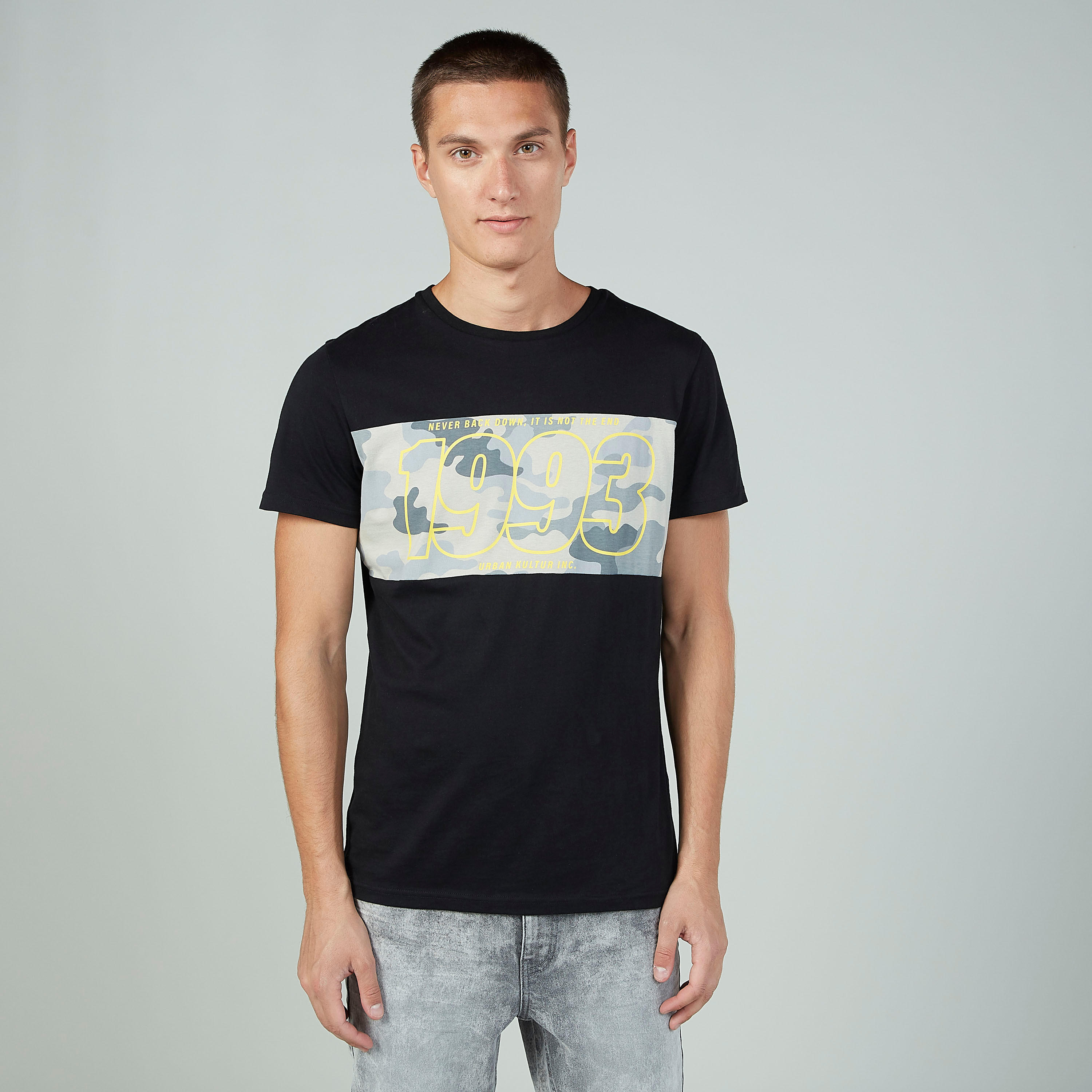 تيشيرت مستدام سليم بياقة ضيّقة وأكمام قصيرة وطبعات -men-clothing-tshirtsandpolos-tshirts-image-1