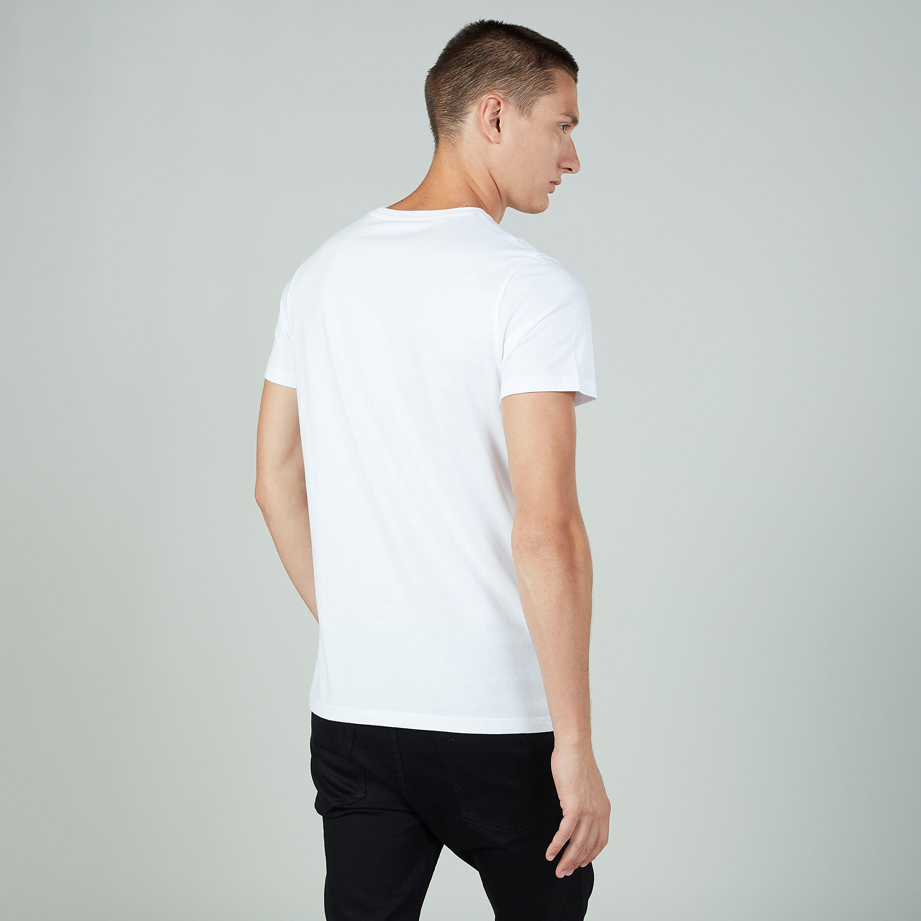 تيشيرت سليم بياقة ضيّقة وأكمام قصيرة وطبعات-men-clothing-tshirtsandpolos-tshirts-image-2