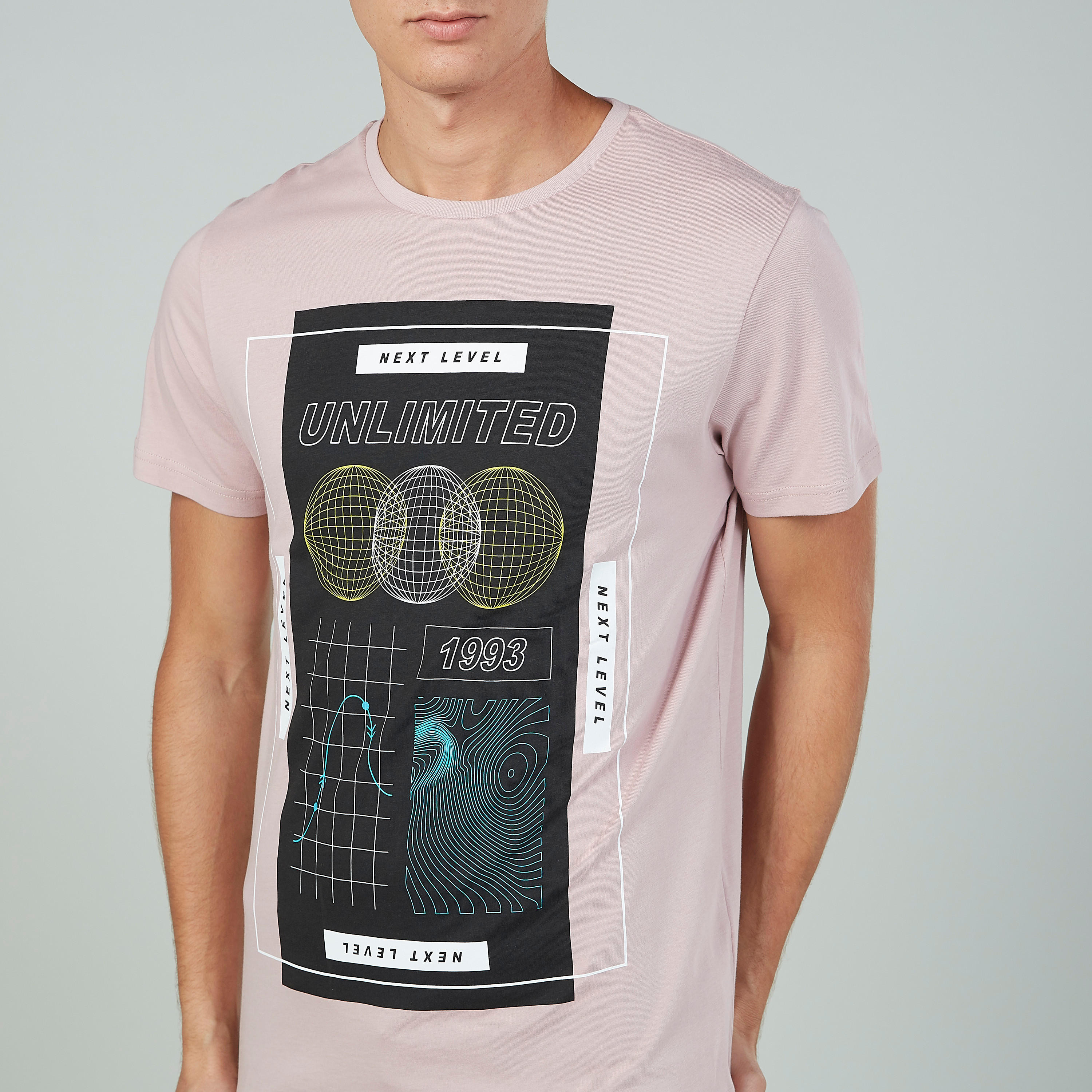 تيشيرت مستدام سليم بياقة ضيّقة وأكمام قصيرة وطبعات-men-clothing-tshirtsandpolos-tshirts-image-3