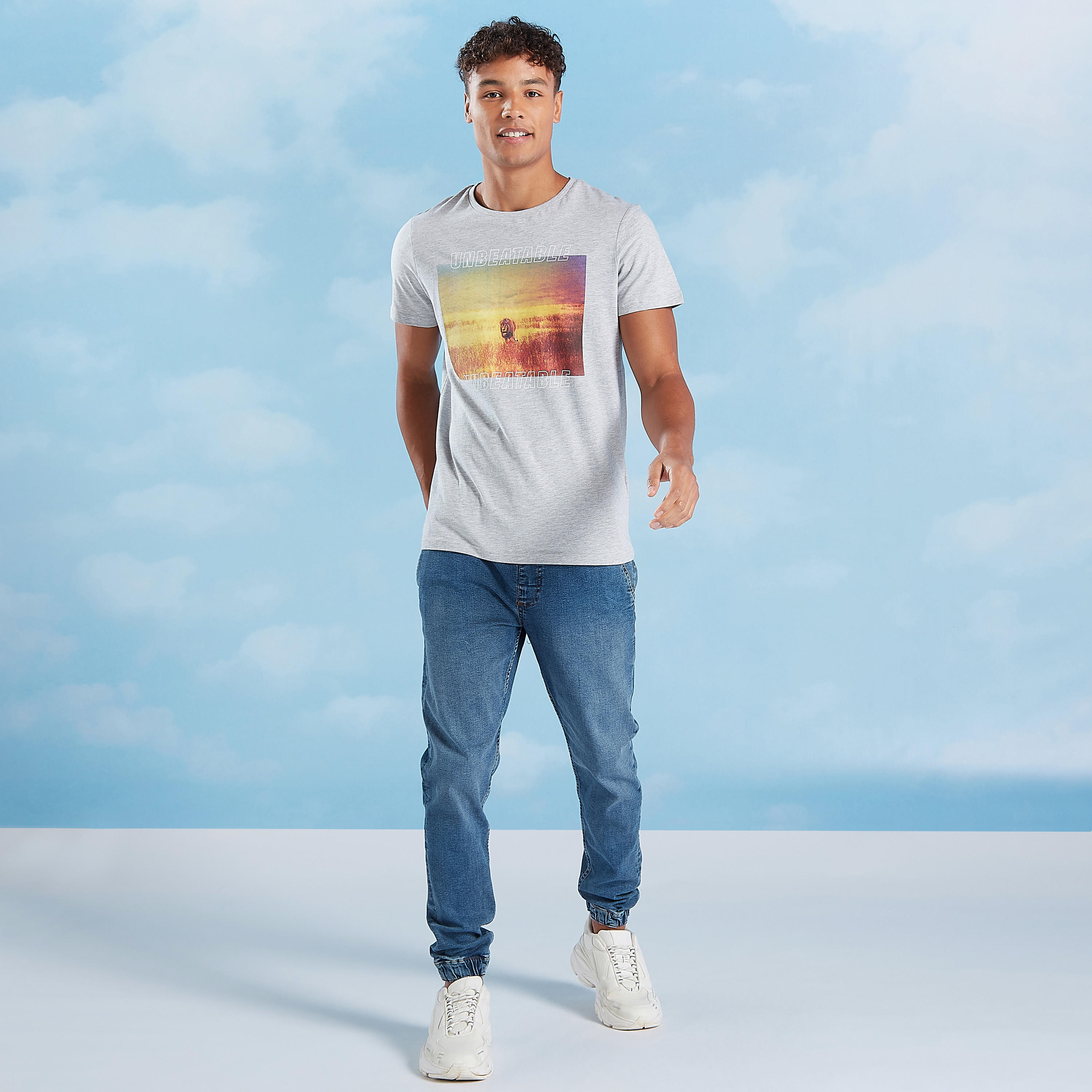 تيشيرت مستدام سليم بياقة ضيّقة وأكمام قصيرة وطبعات -men-clothing-tshirtsandpolos-tshirts-image-3