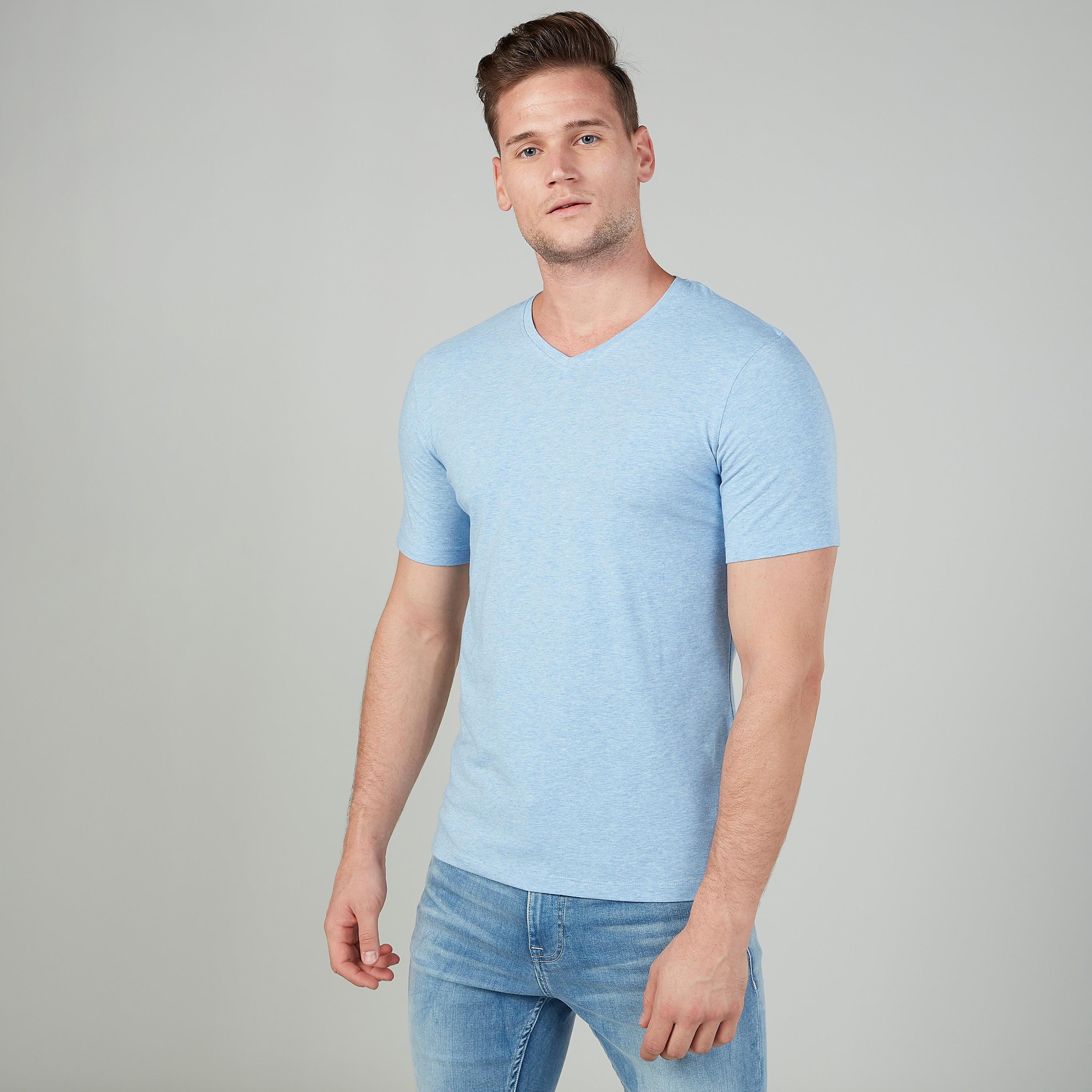 تيشيرت سادة بياقة V وأكمام قصيرة-men-clothing-tshirtsandpolos-tshirts-image-1