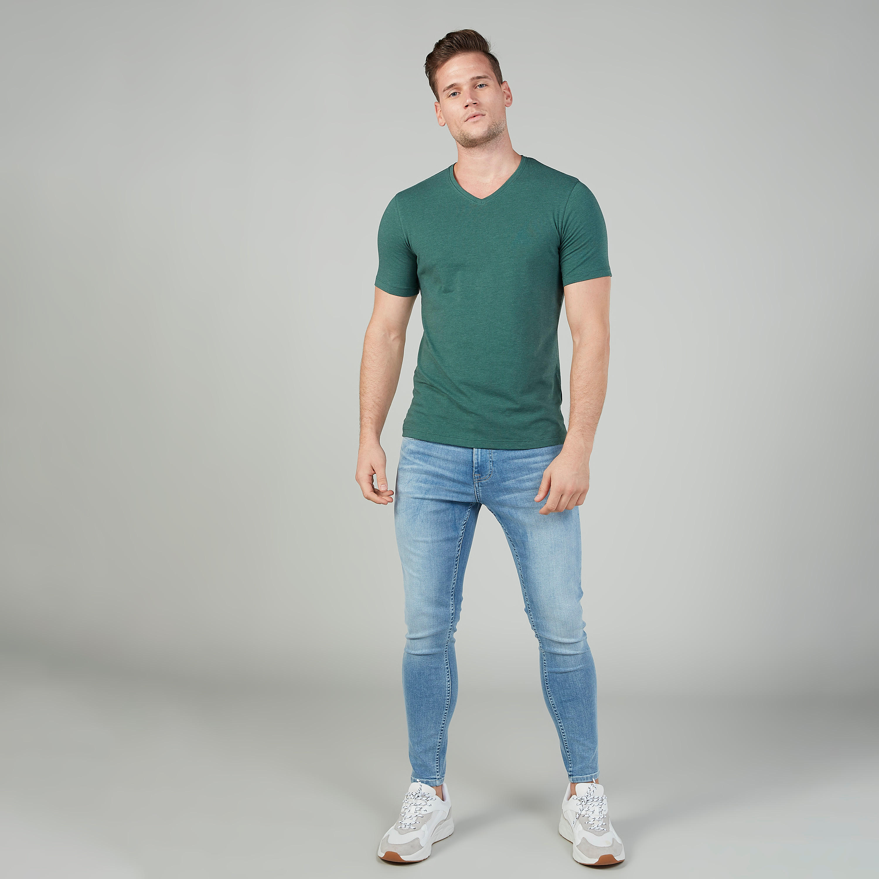 تيشيرت سادة بياقة V وأكمام قصيرة-men-clothing-tshirtsandpolos-tshirts-image-2