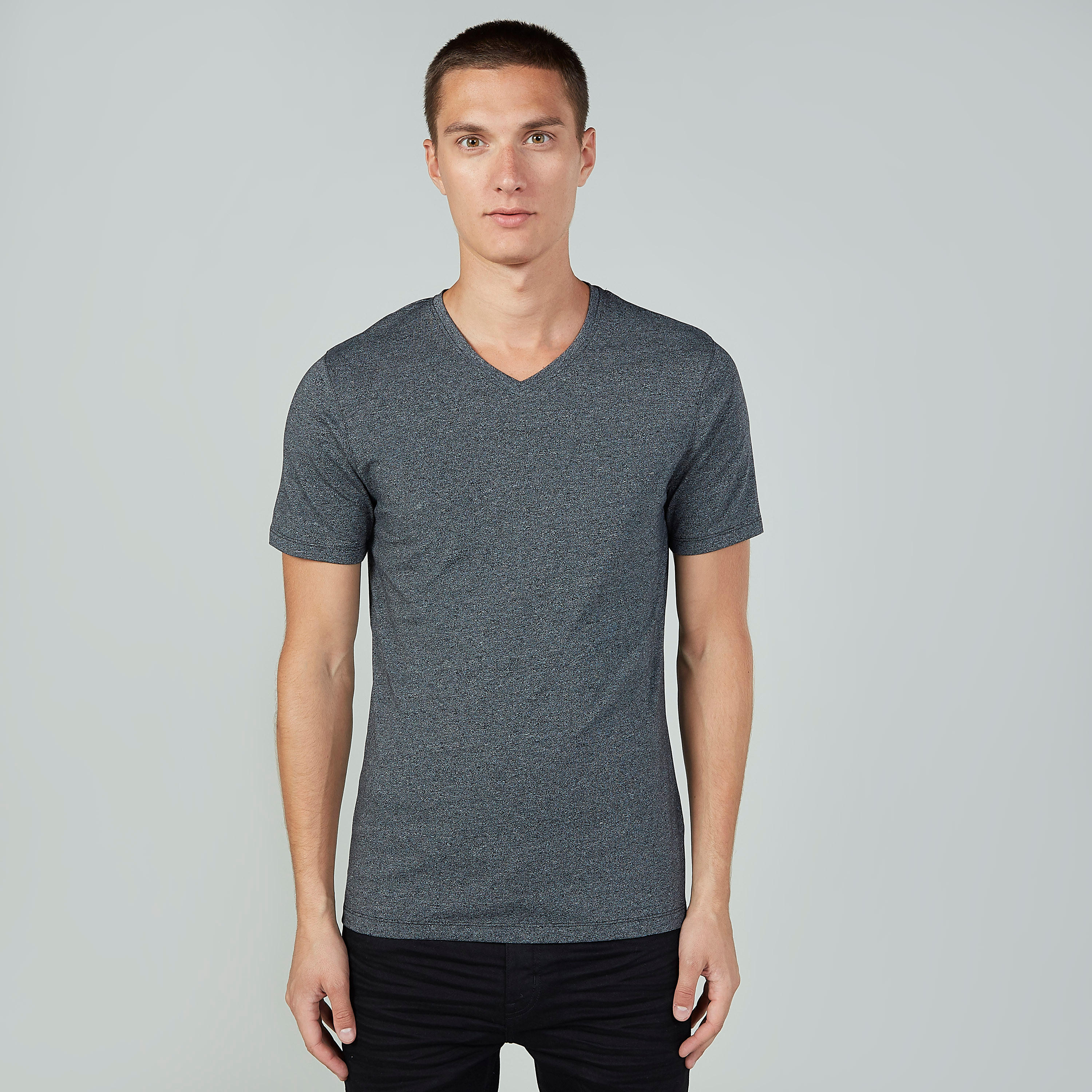 تيشيرت سادة بياقة V وأكمام قصيرة-men-clothing-tshirtsandpolos-tshirts-image-1