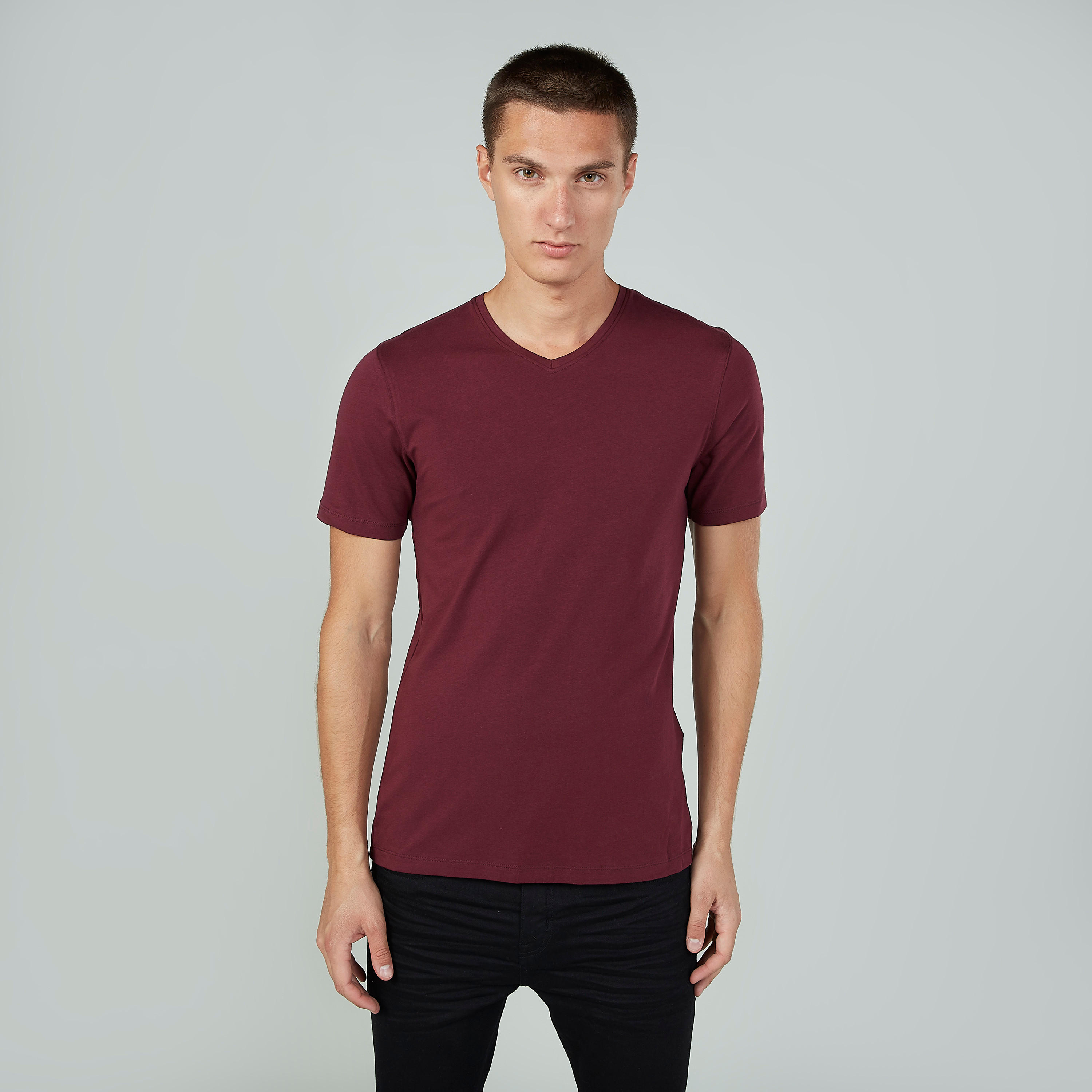 تيشيرت سادة بياقة V وأكمام قصيرة-men-clothing-tshirtsandpolos-tshirts-image-5