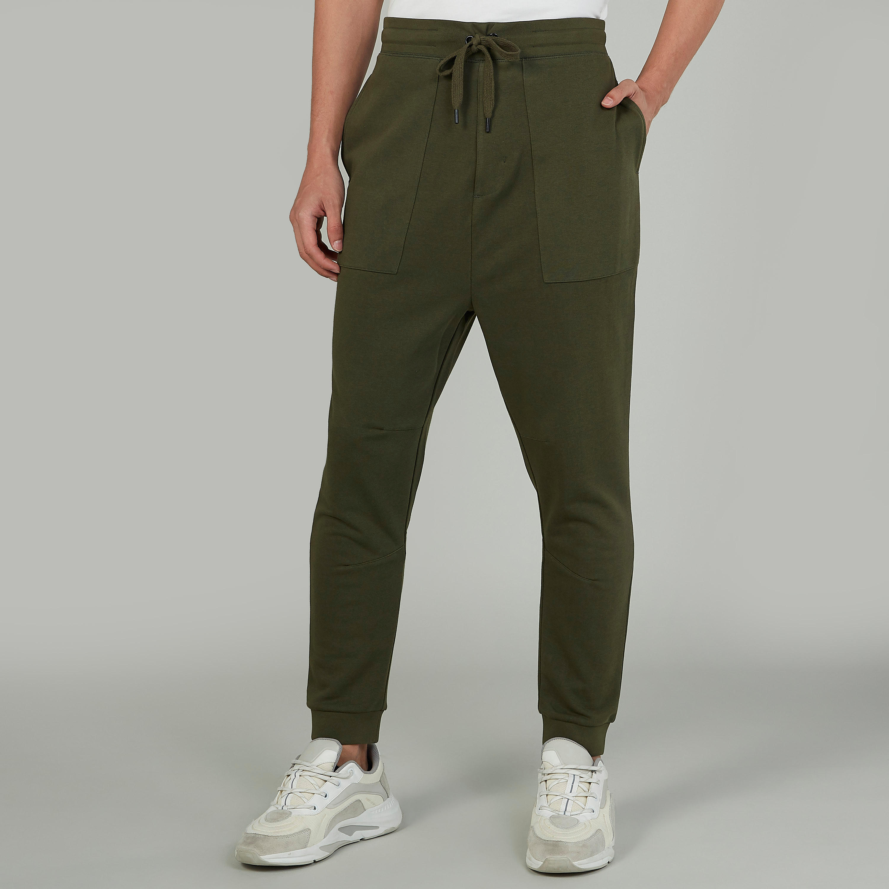 بنطلون سادة بخصر رباط وأساور مطّاطية-men-clothing-bottoms-joggers-image-5