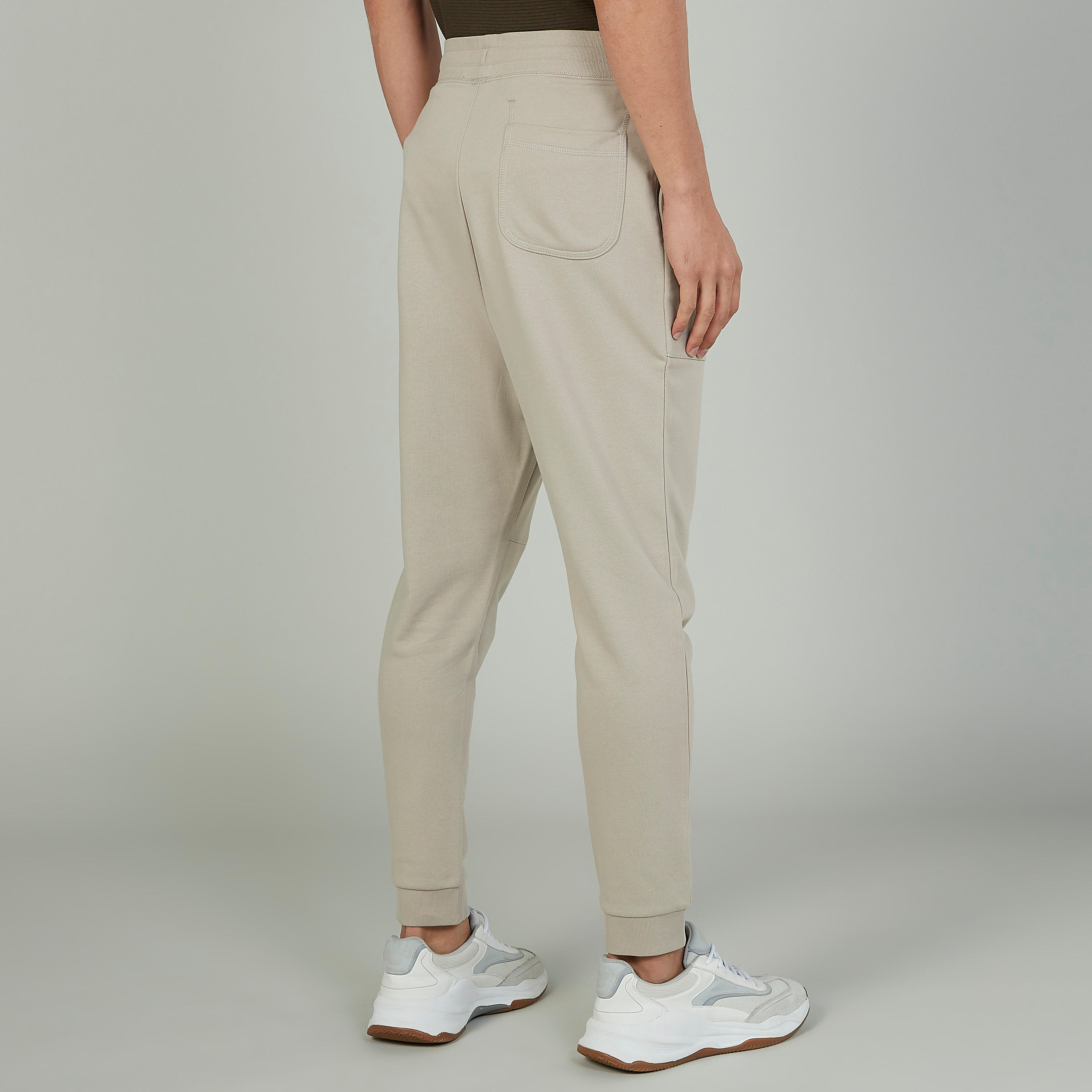 بنطلون رياضي بارز الملمس بخصر مطّاطي وجيوب-men-clothing-bottoms-joggers-image-4