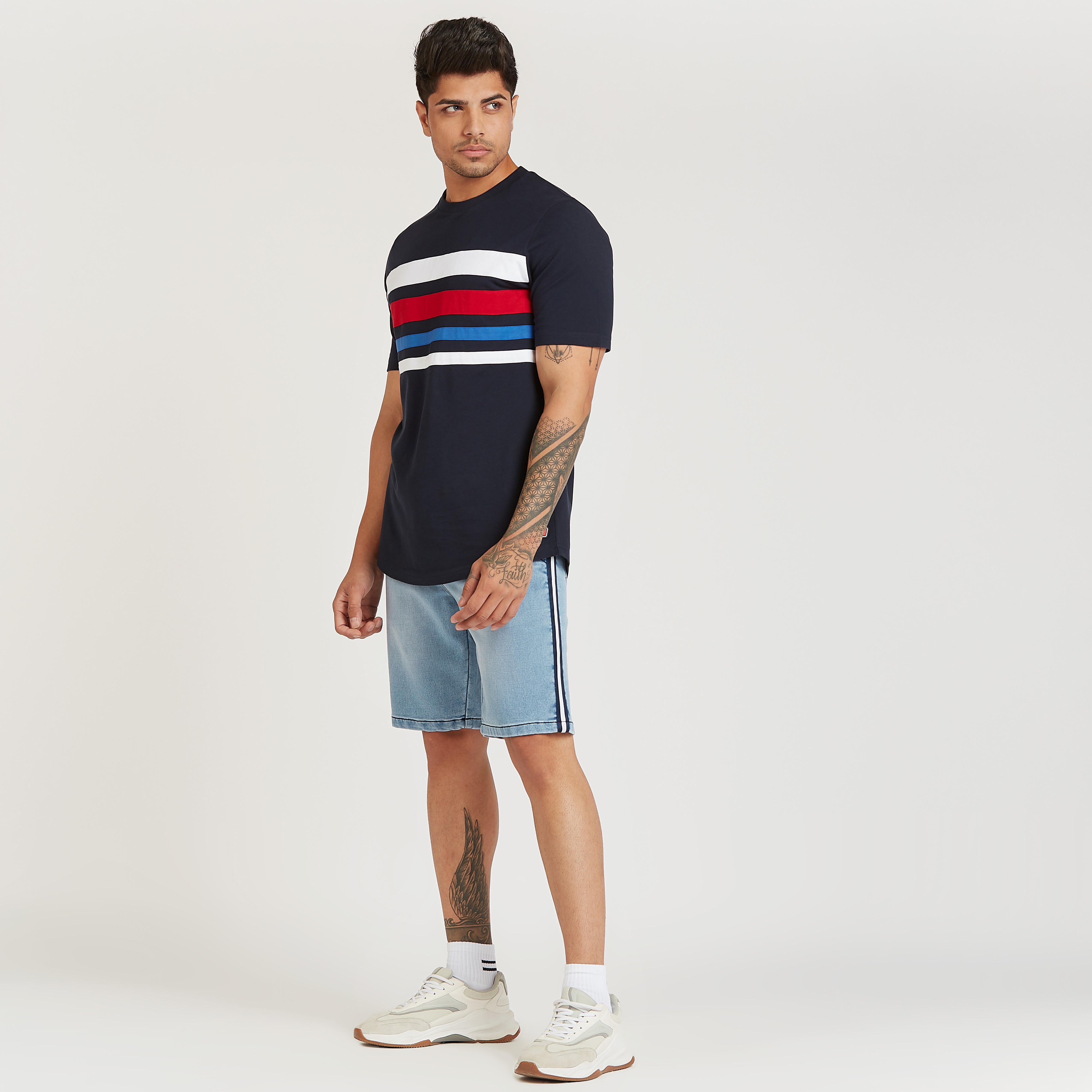 شورت بخصر متوسط الارتفاع ورباط وجيوب وشريطة-men-clothing-bottoms-shorts-image-2