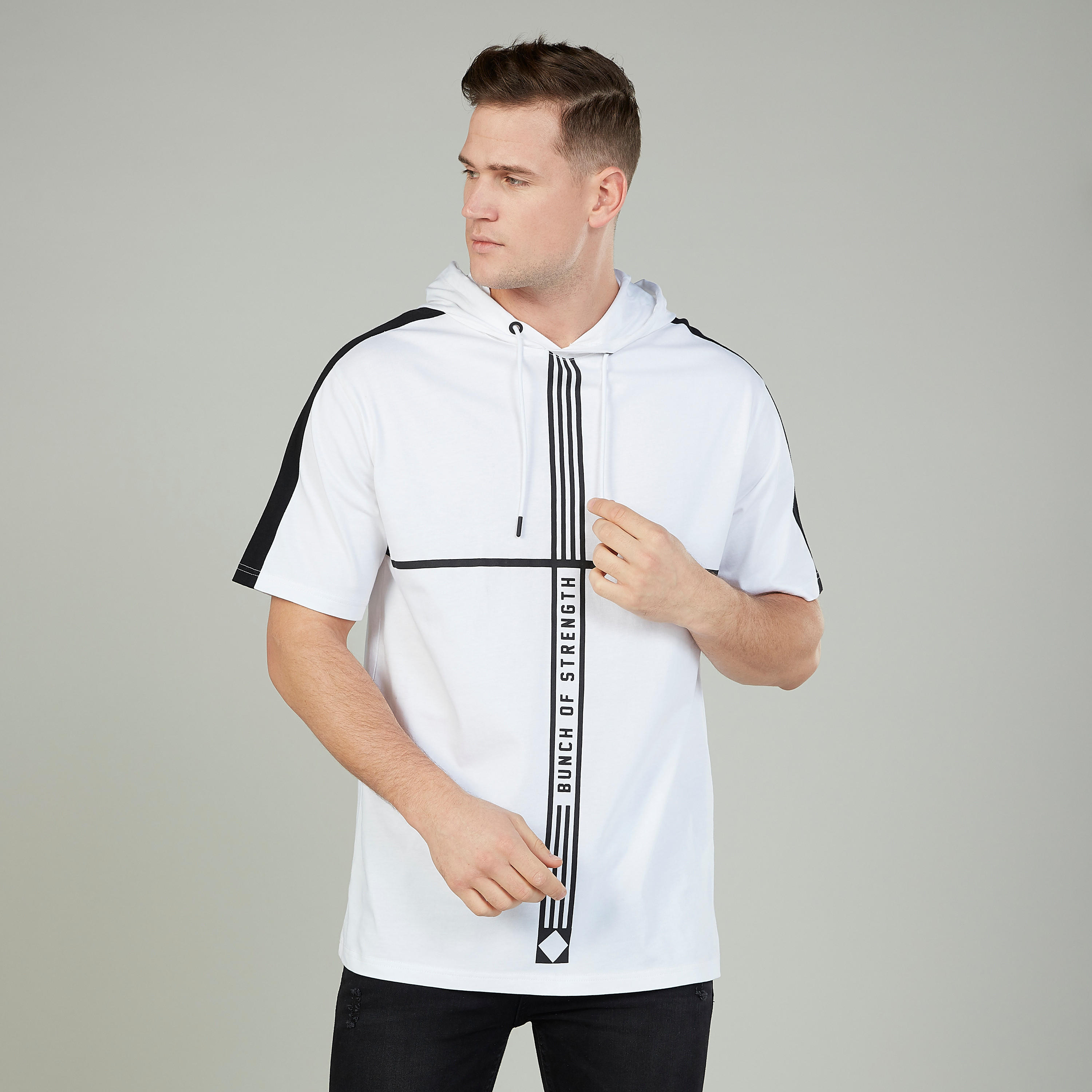تيشيرت بقبّعة وأكمام قصيرة وطبعات-men-clothing-tshirtsandpolos-tshirts-image-5