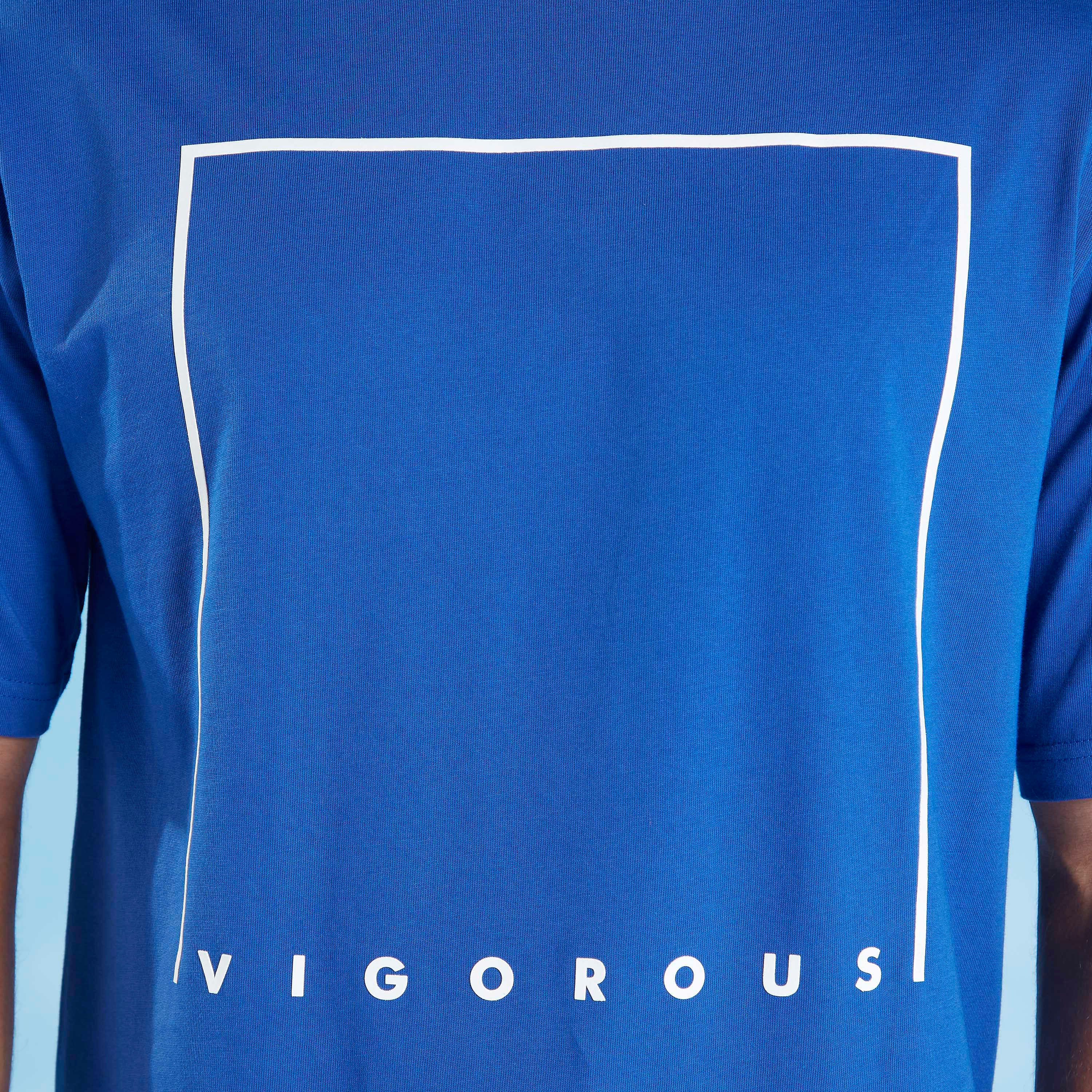 تيشيرت بياقة ضيّقة وأكمام قصيرة وطبعات-men-clothing-tshirtsandpolos-tshirts-image-3