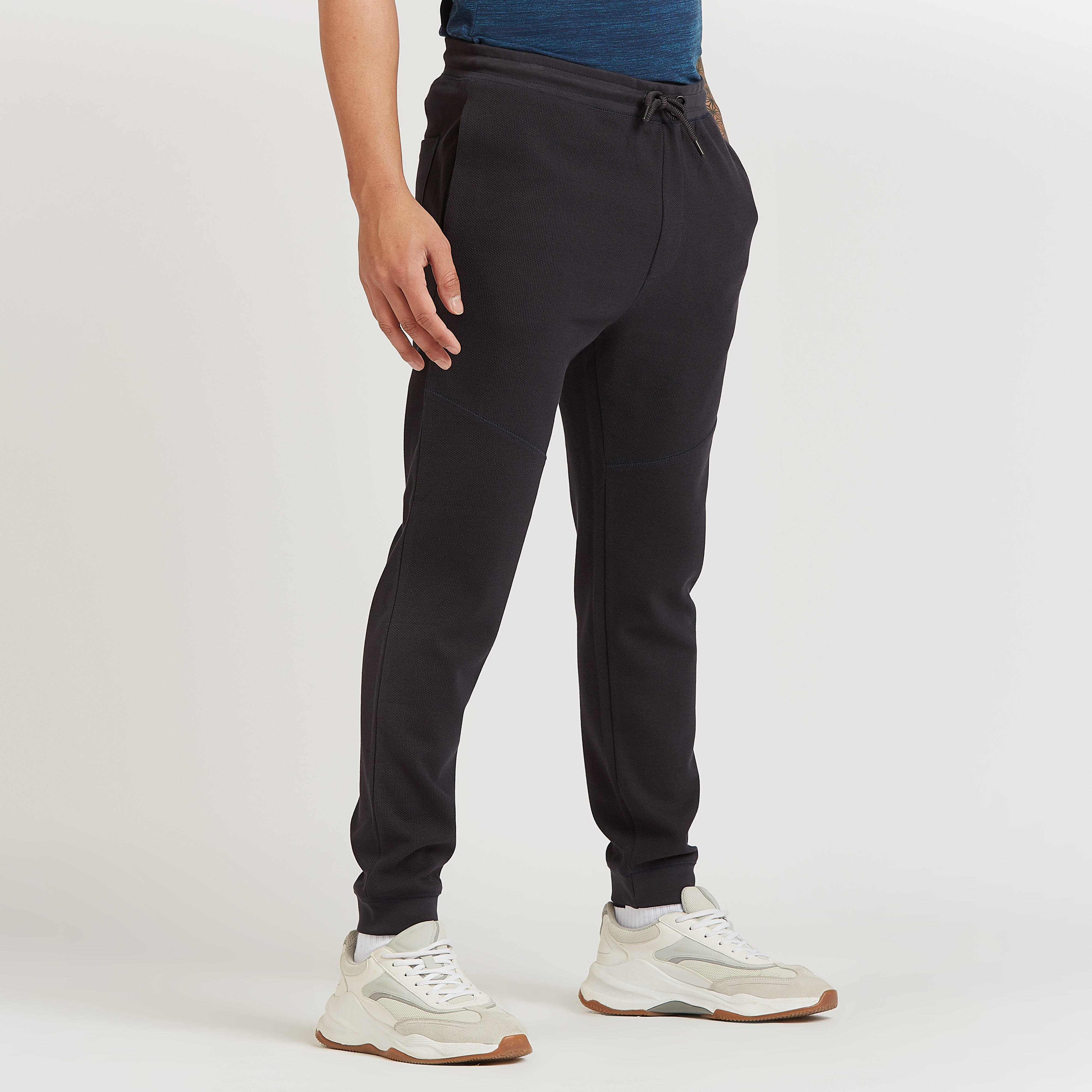 بنطلون رياضي سكيني سادة بخصر متوسط الارتفاع وجيوب-men-clothing-bottoms-joggers-image-3