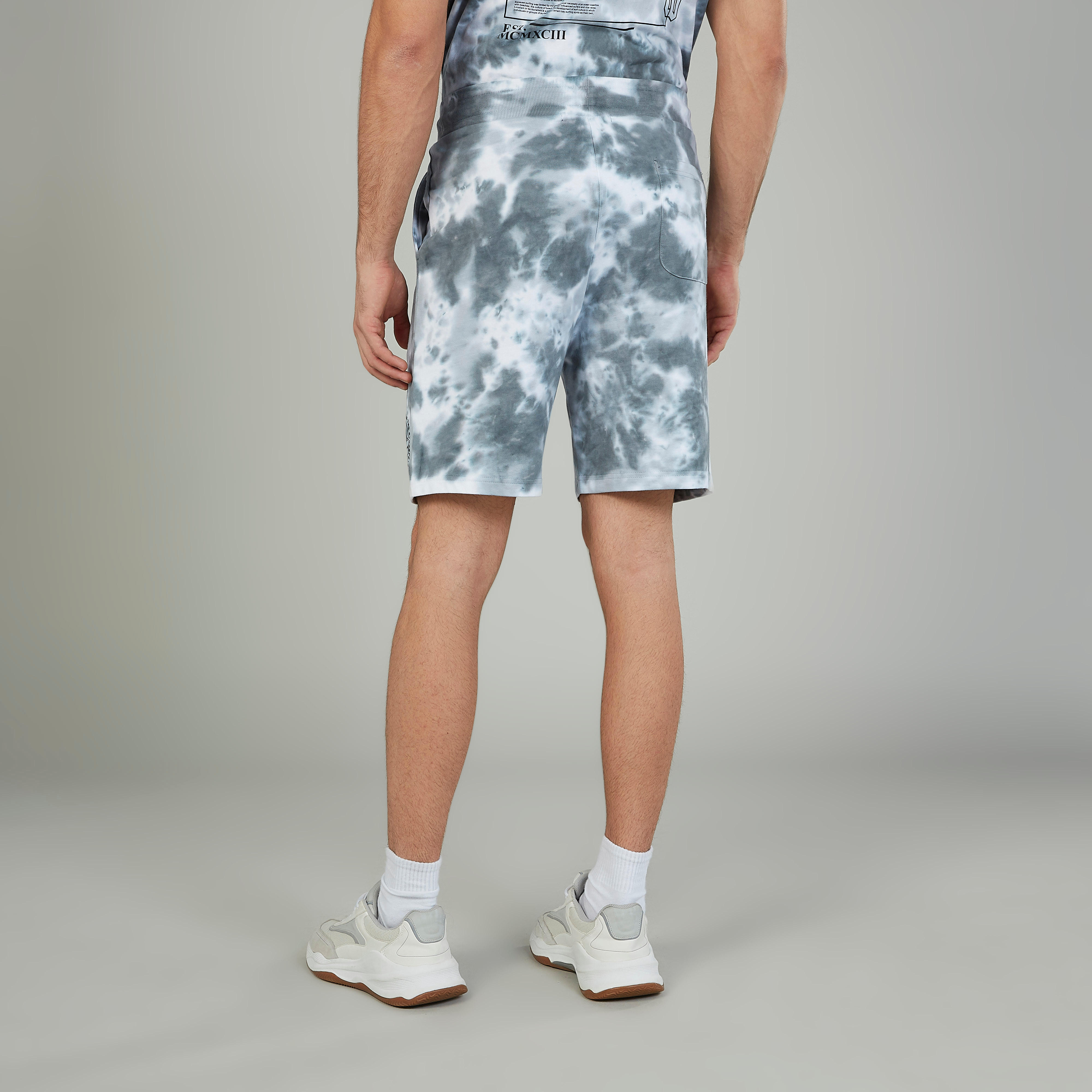 شورت برباط وجيوب وطبعات-men-clothing-bottoms-shorts-image-4