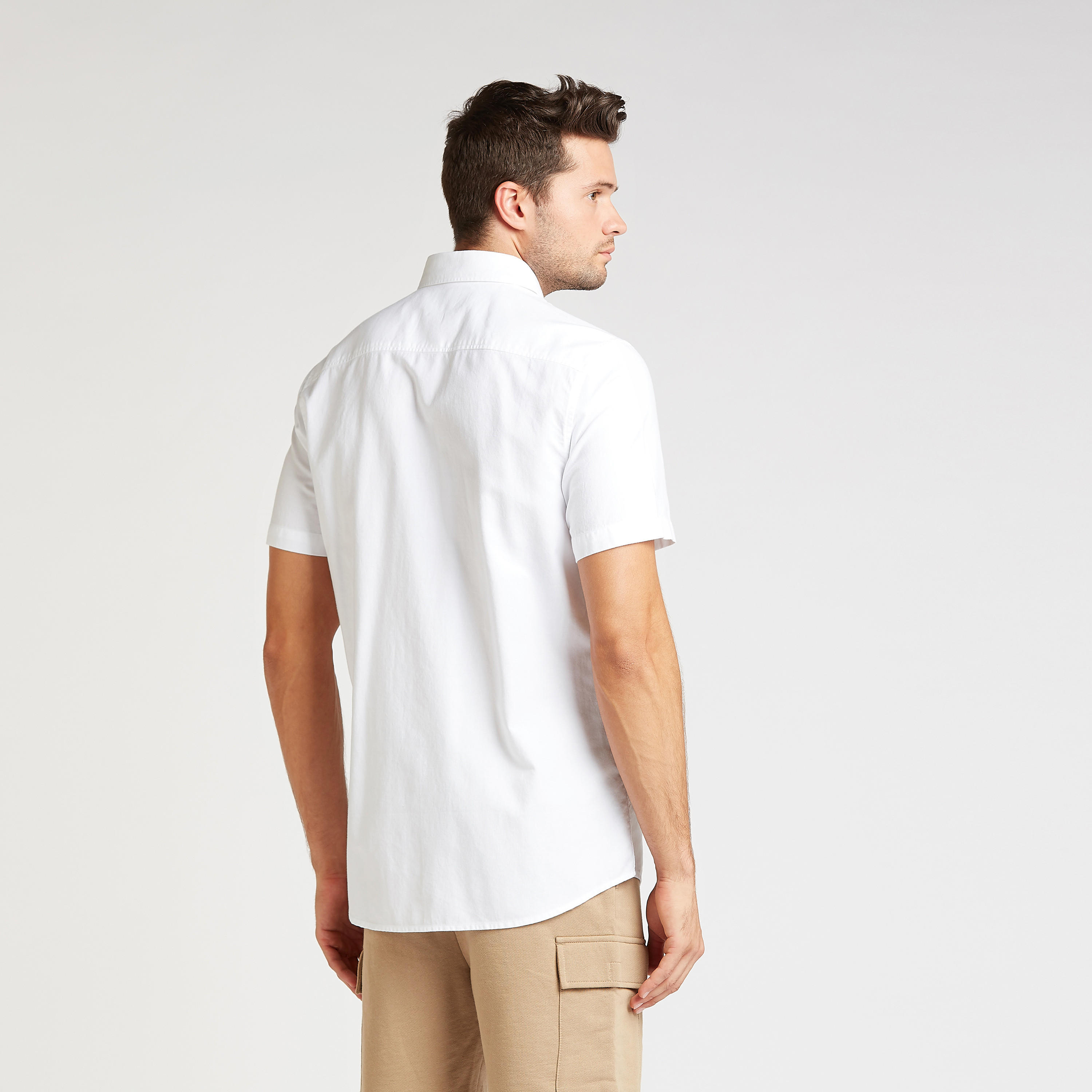 قميص سليم بطبعات وأكمام قصيرة وجيب على الصّدر-men-clothing-shirts-image-4