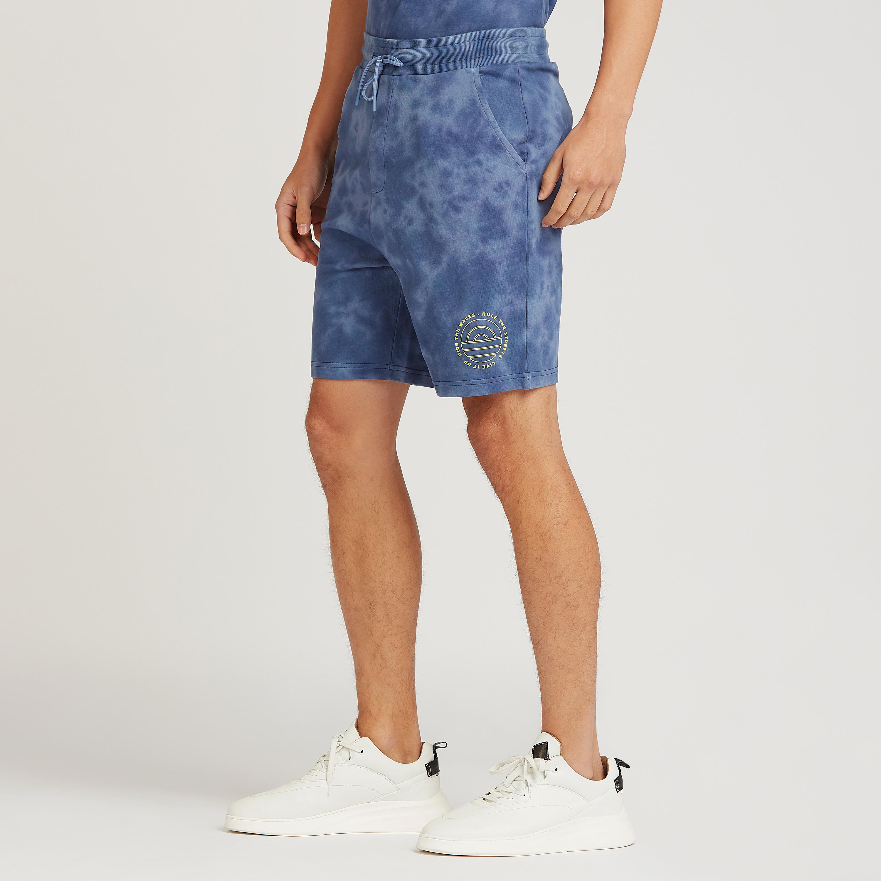 Sustainable Printed Mid-Rise Shorts with Pocket Detail and Drawstring-men-clothing-bottoms-shorts-image-4