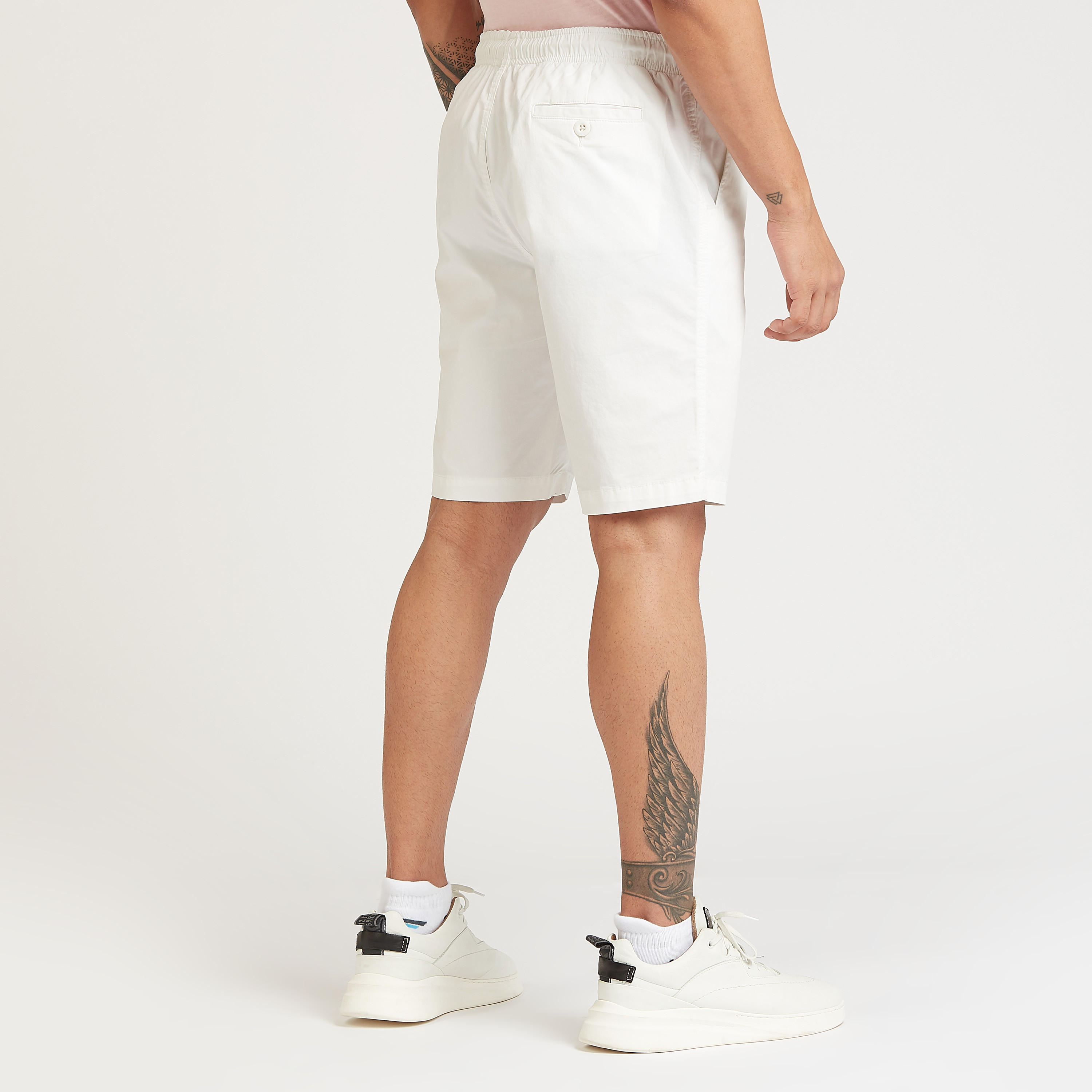 شورت سادة بخصر متوسط الارتفاع ورباط وجيوب-men-clothing-bottoms-shorts-image-2