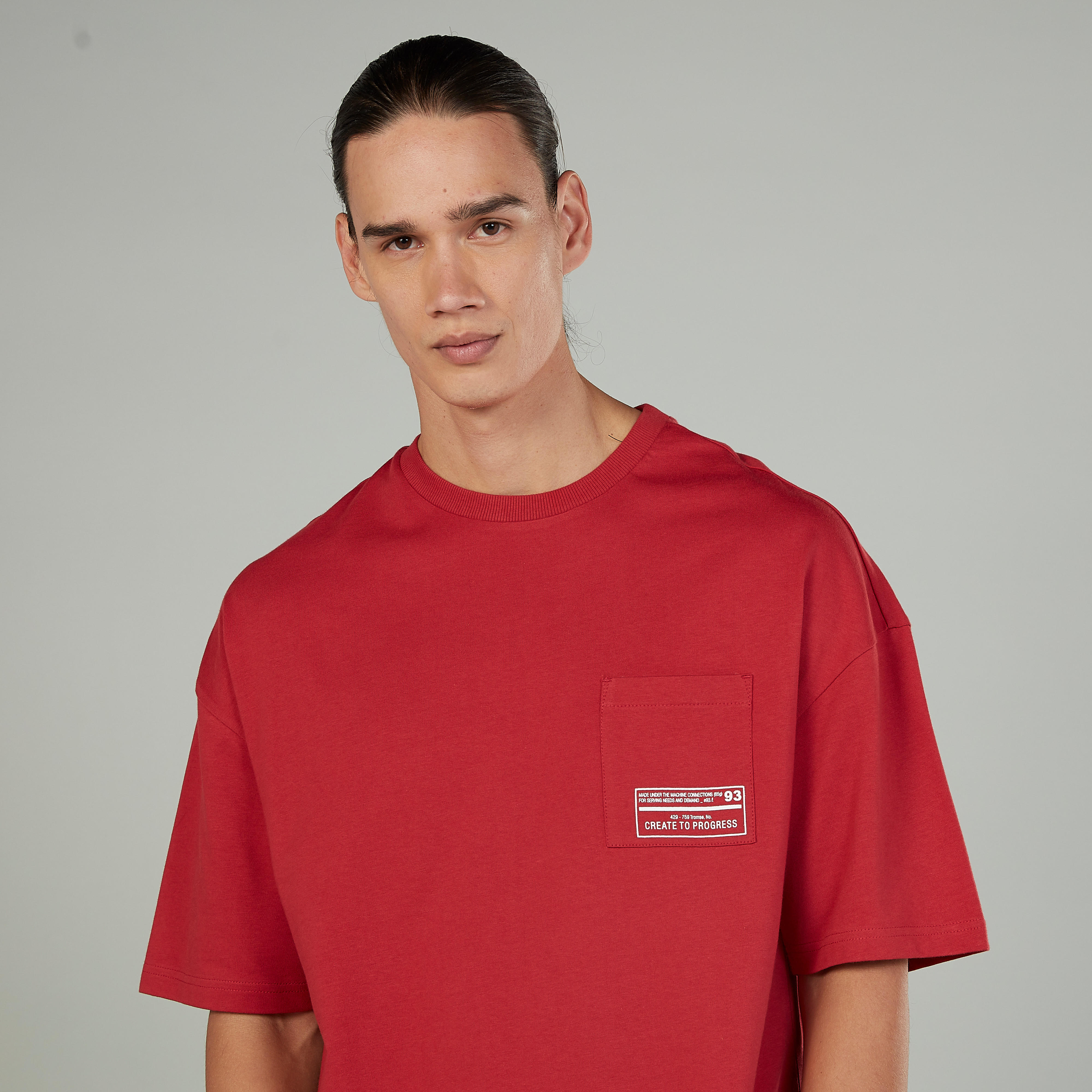 تيشيرت بياقة مستديرة وأكمام قصيرة وطبعات-men-clothing-tshirtsandpolos-tshirts-image-3