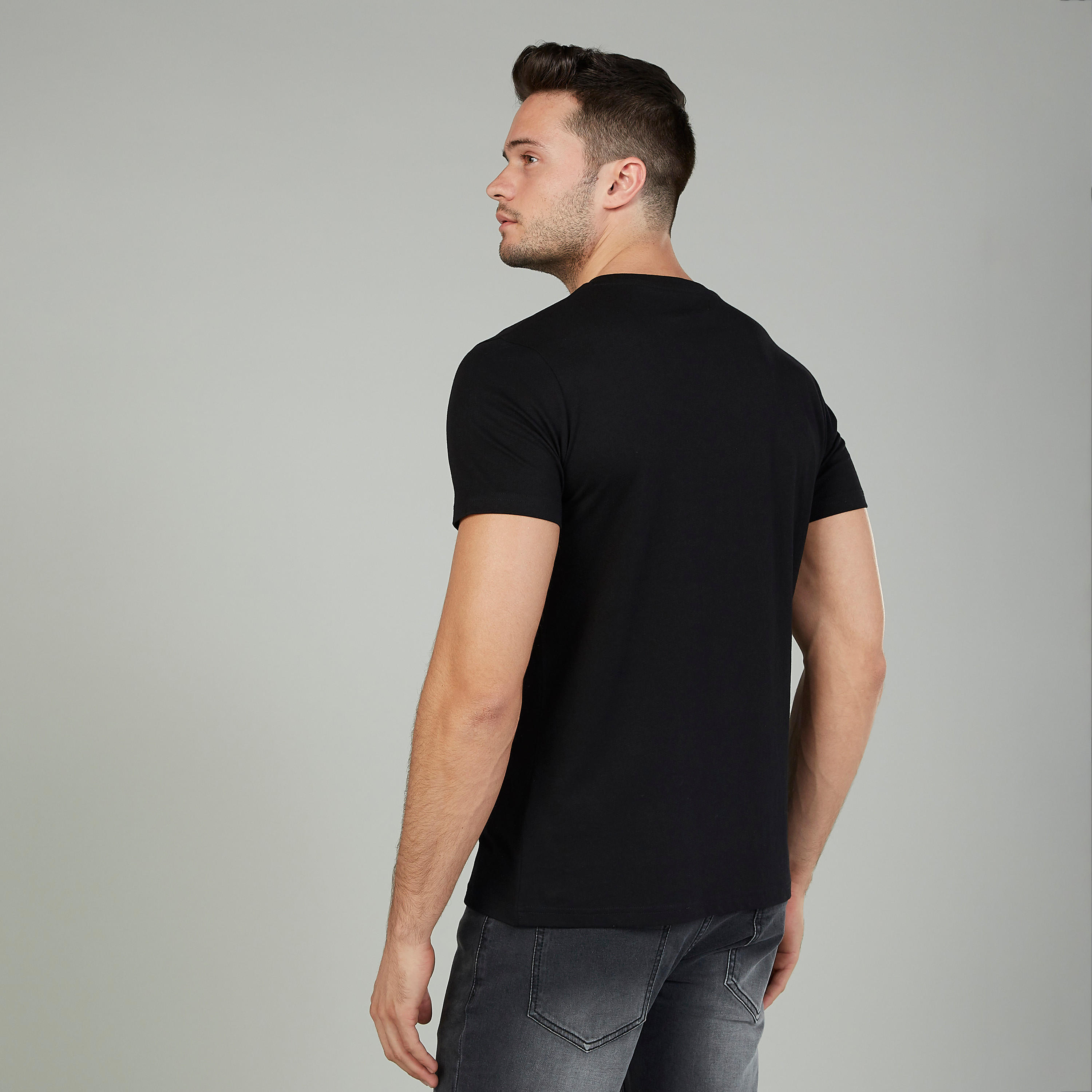 تيشيرت بياقة مستديرة وأكمام قصيرة وطبعات-men-clothing-tshirtsandpolos-tshirts-image-4