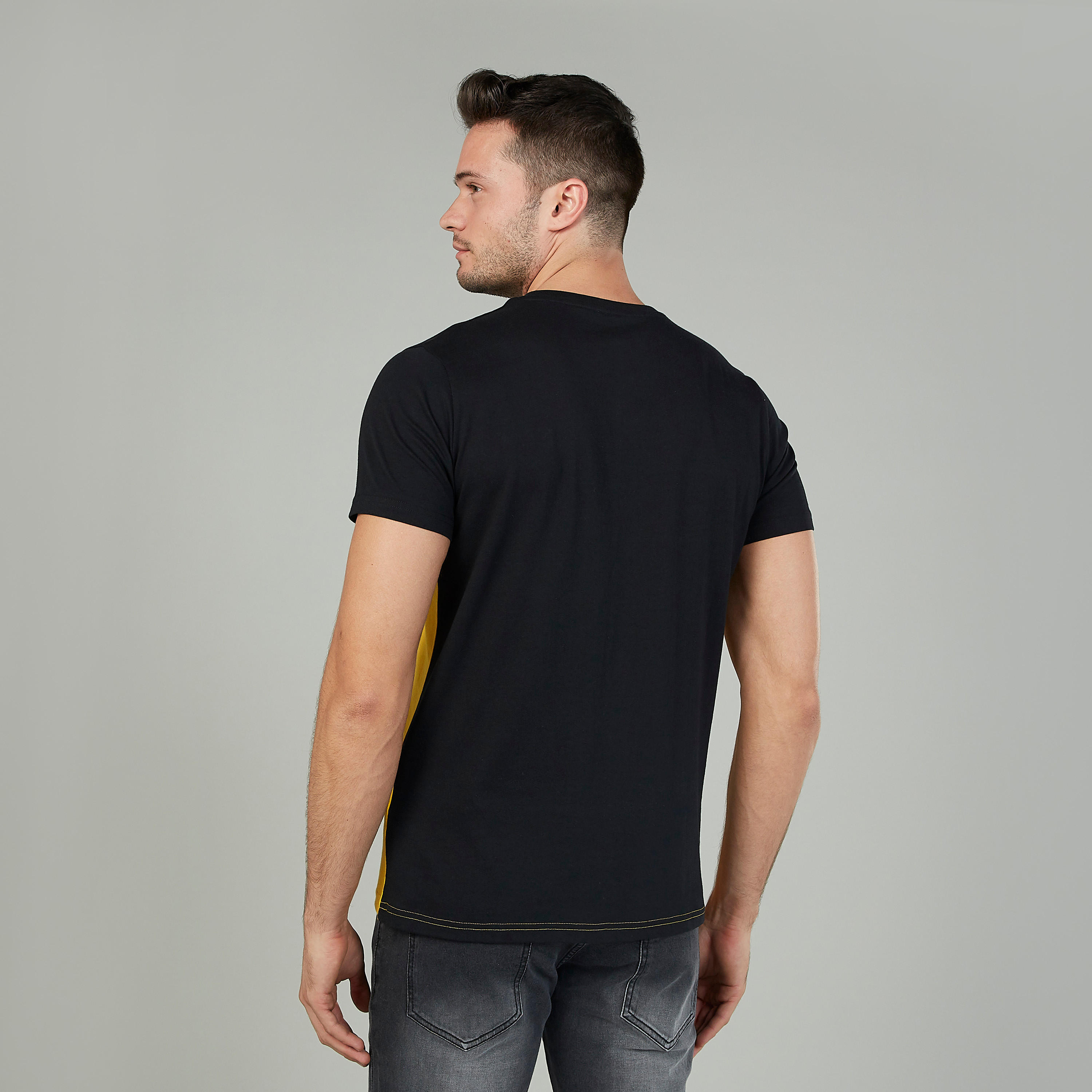 تيشيرت بياقة مستديرة وأكمام قصيرة وطبعات-men-clothing-tshirtsandpolos-tshirts-image-4