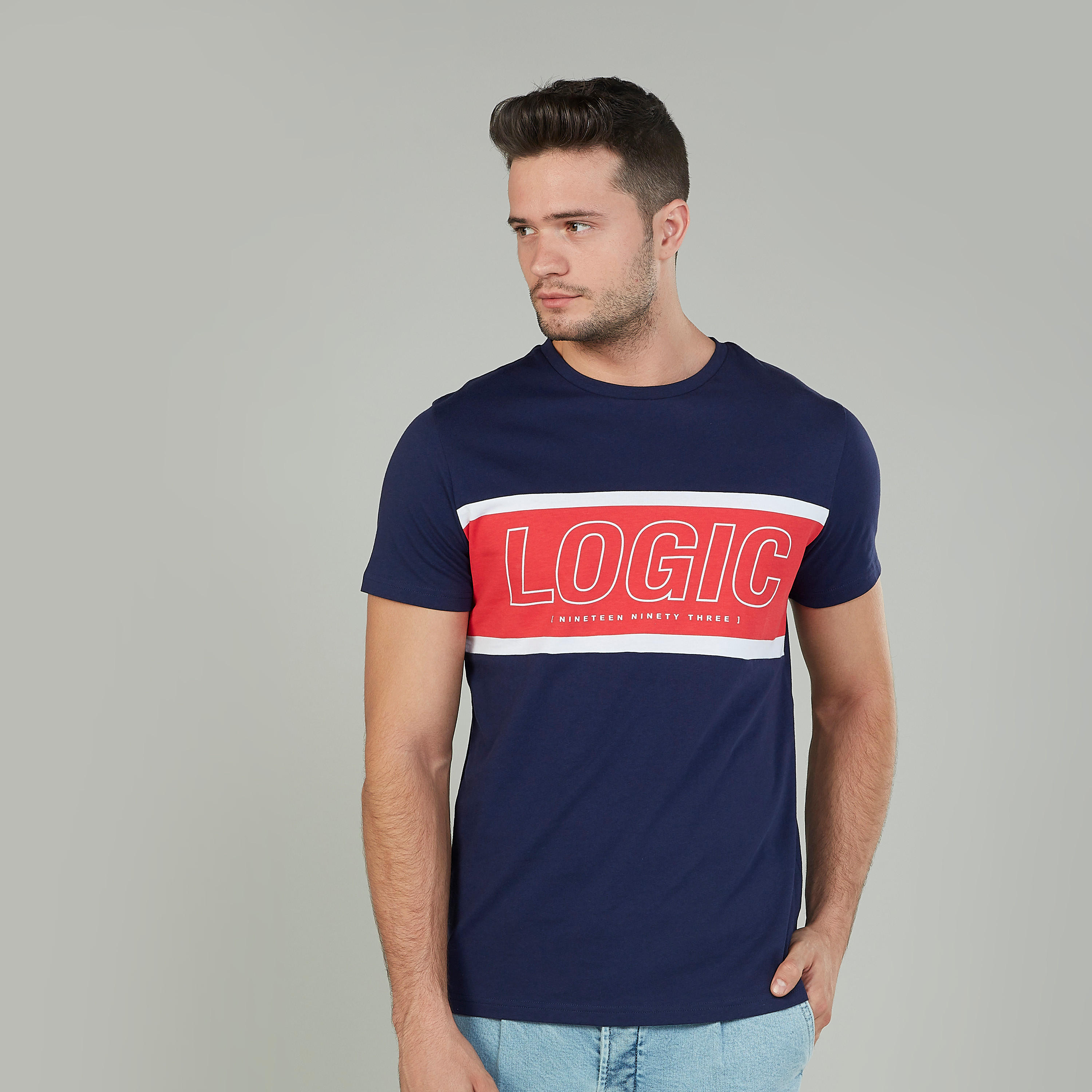 تيشيرت بياقة مستديرة وأكمام قصيرة وطبعات-men-clothing-tshirtsandpolos-tshirts-image-5