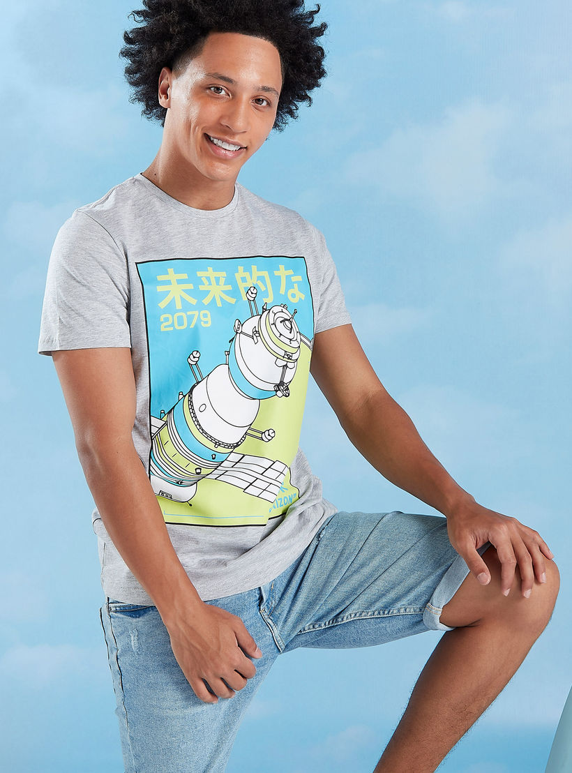تيشيرت بياقة ضيّقة وأكمام قصيرة وطبعات-men-clothing-tshirtsandpolos-tshirts-image-5