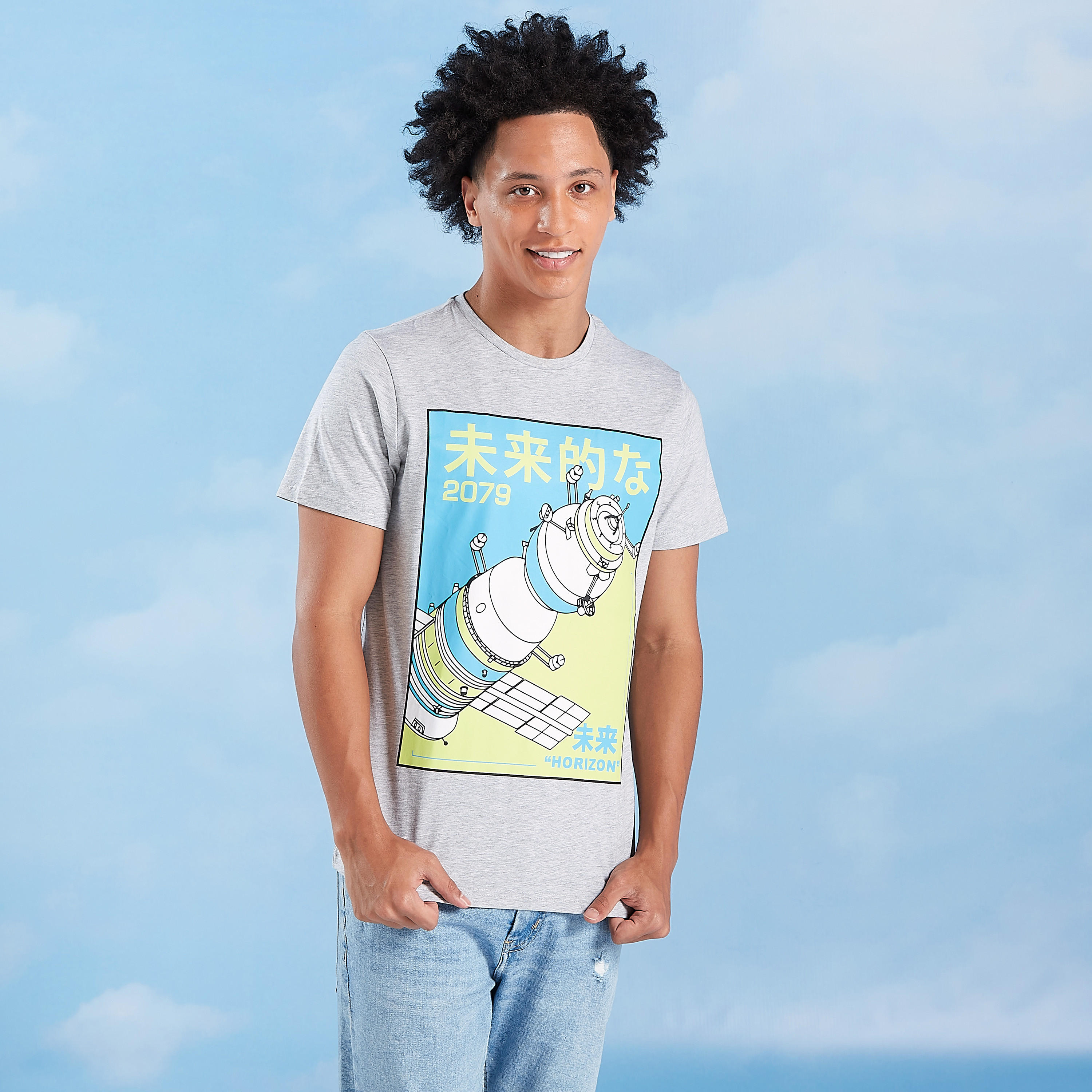 تيشيرت بياقة ضيّقة وأكمام قصيرة وطبعات-men-clothing-tshirtsandpolos-tshirts-image-4