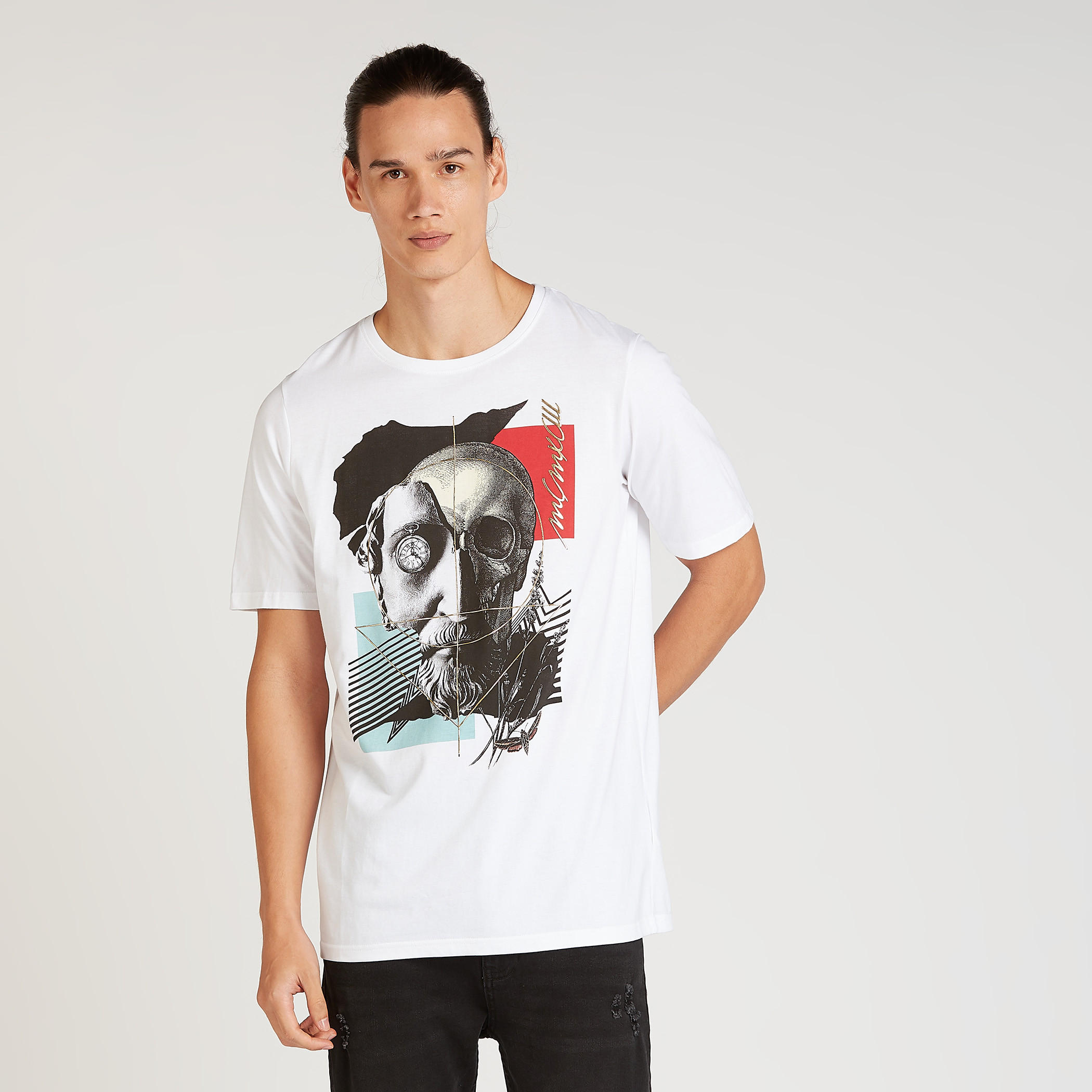 تيشيرت بياقة ضيّقة وأكمام قصيرة وطبعات-men-clothing-tshirtsandpolos-tshirts-image-4