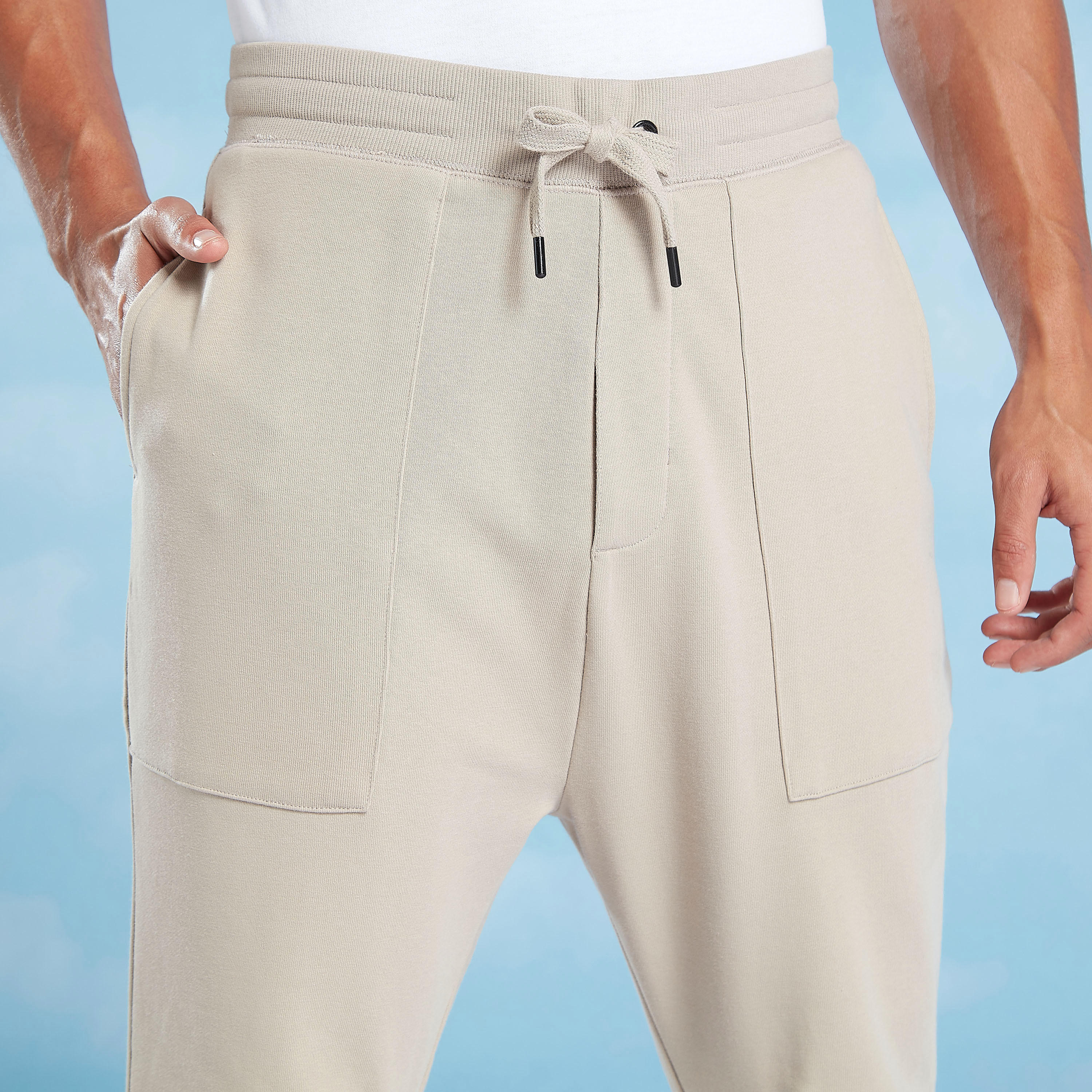 بنطلون رياضي سادة طويل مع تفاصيل جيوب ورباط-men-clothing-bottoms-joggers-image-2