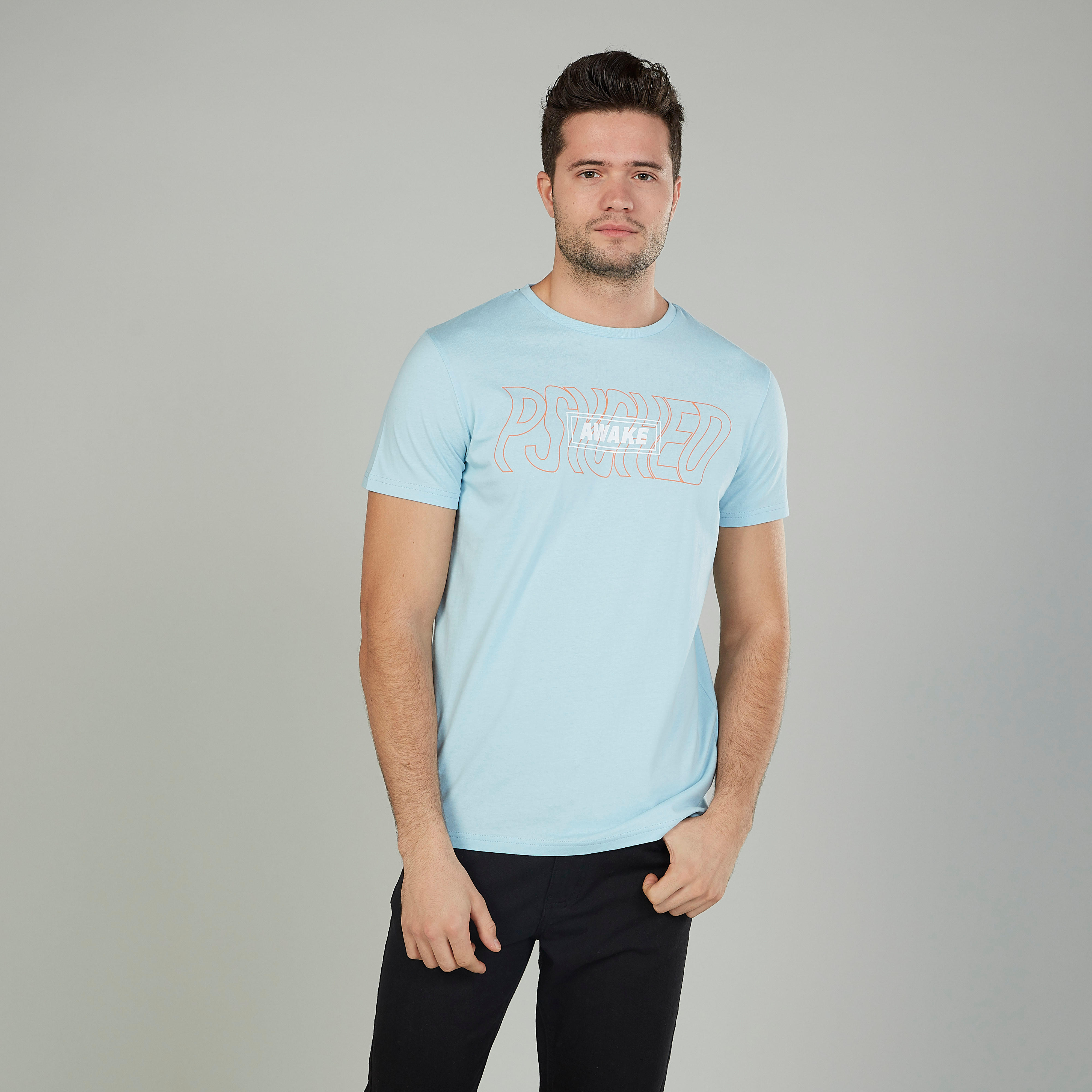 تيشيرت بياقة مستديرة وأكمام قصيرة وطبعات-men-clothing-tshirtsandpolos-tshirts-image-1