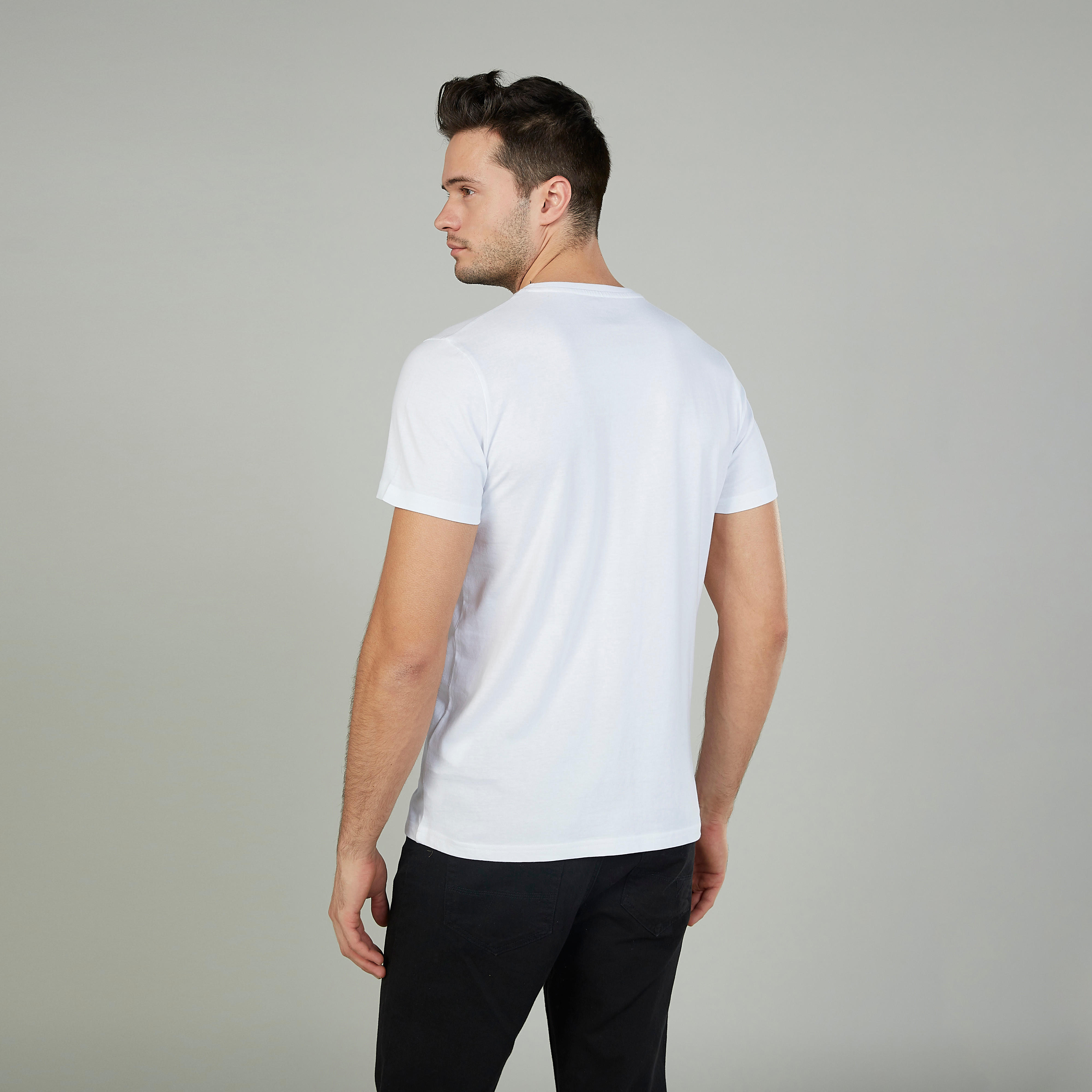 تيشيرت بياقة مستديرة وأكمام قصيرة وطبعات-men-clothing-tshirtsandpolos-tshirts-image-4