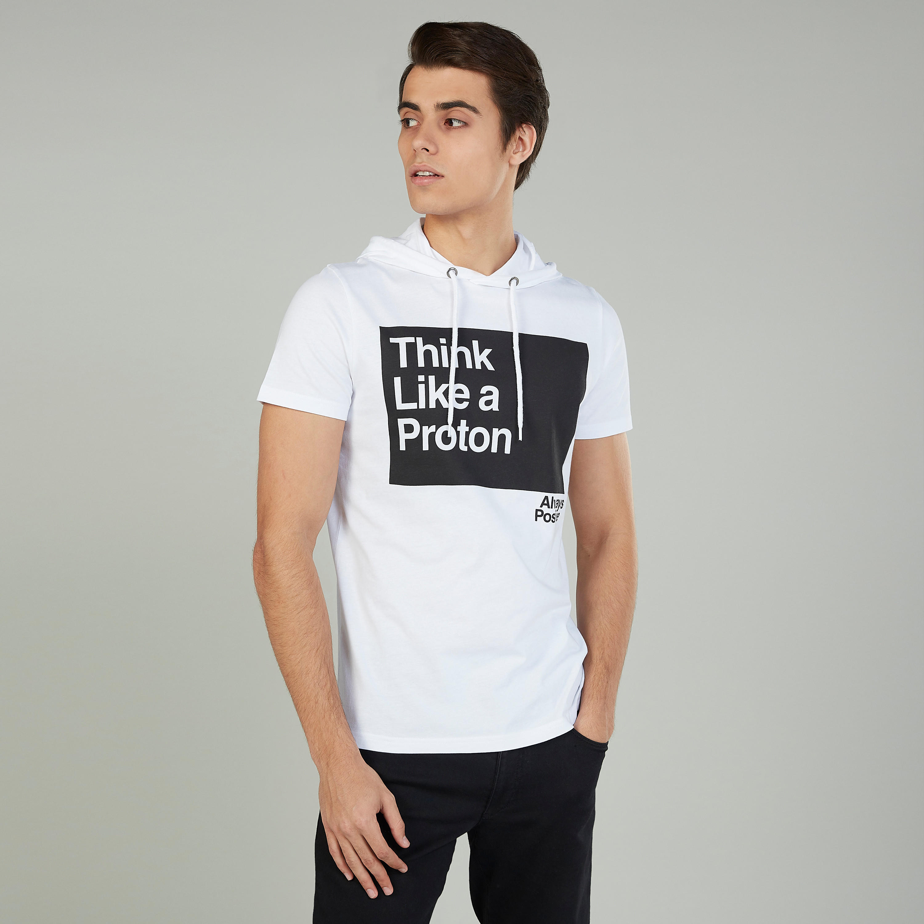 تيشيرت بقبّعة وأكمام قصيرة وطبعات-men-clothing-tshirtsandpolos-tshirts-image-1