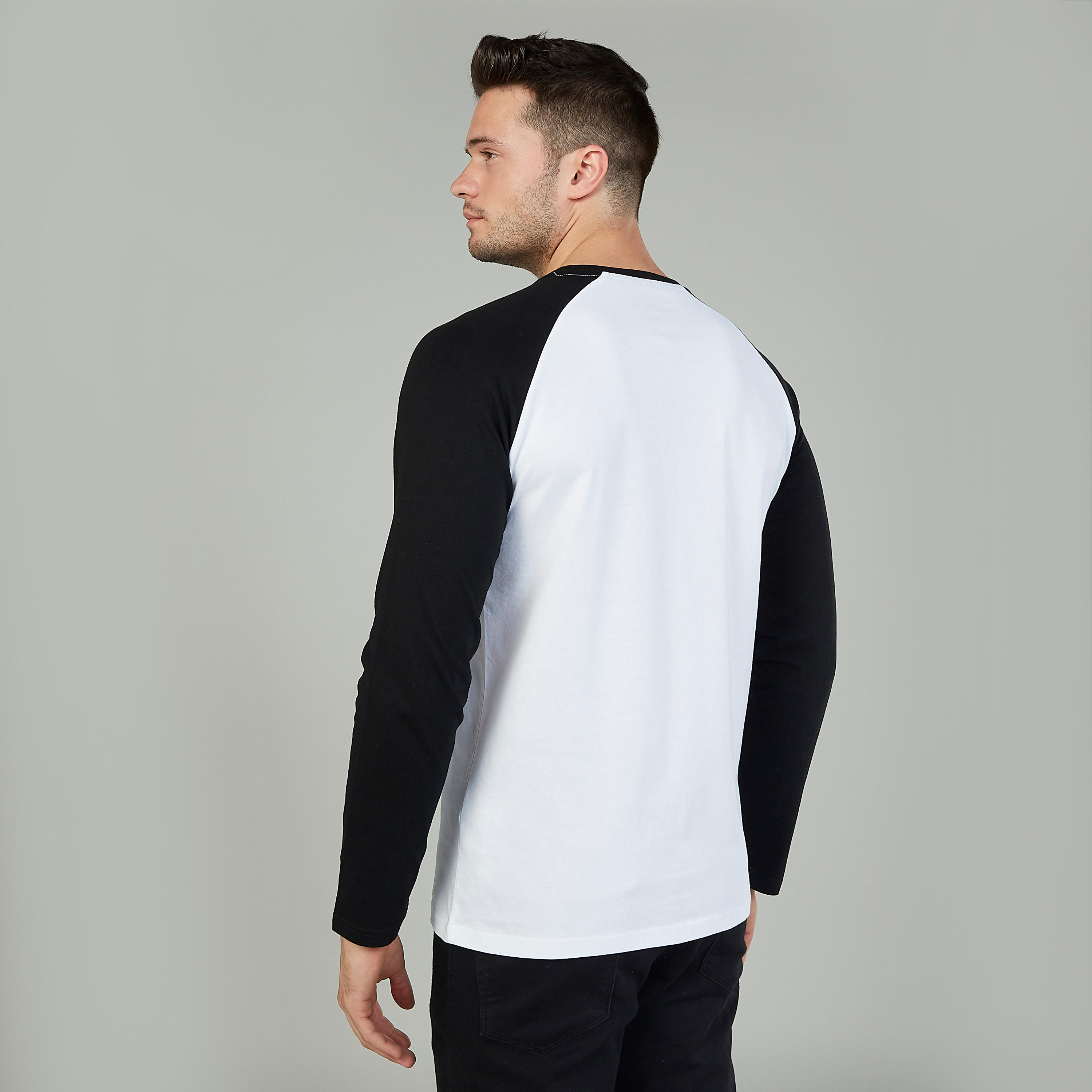 تيشيرت بياقة مستديرة وأكمام طويلة وطبعات-men-clothing-tshirtsandpolos-tshirts-image-4