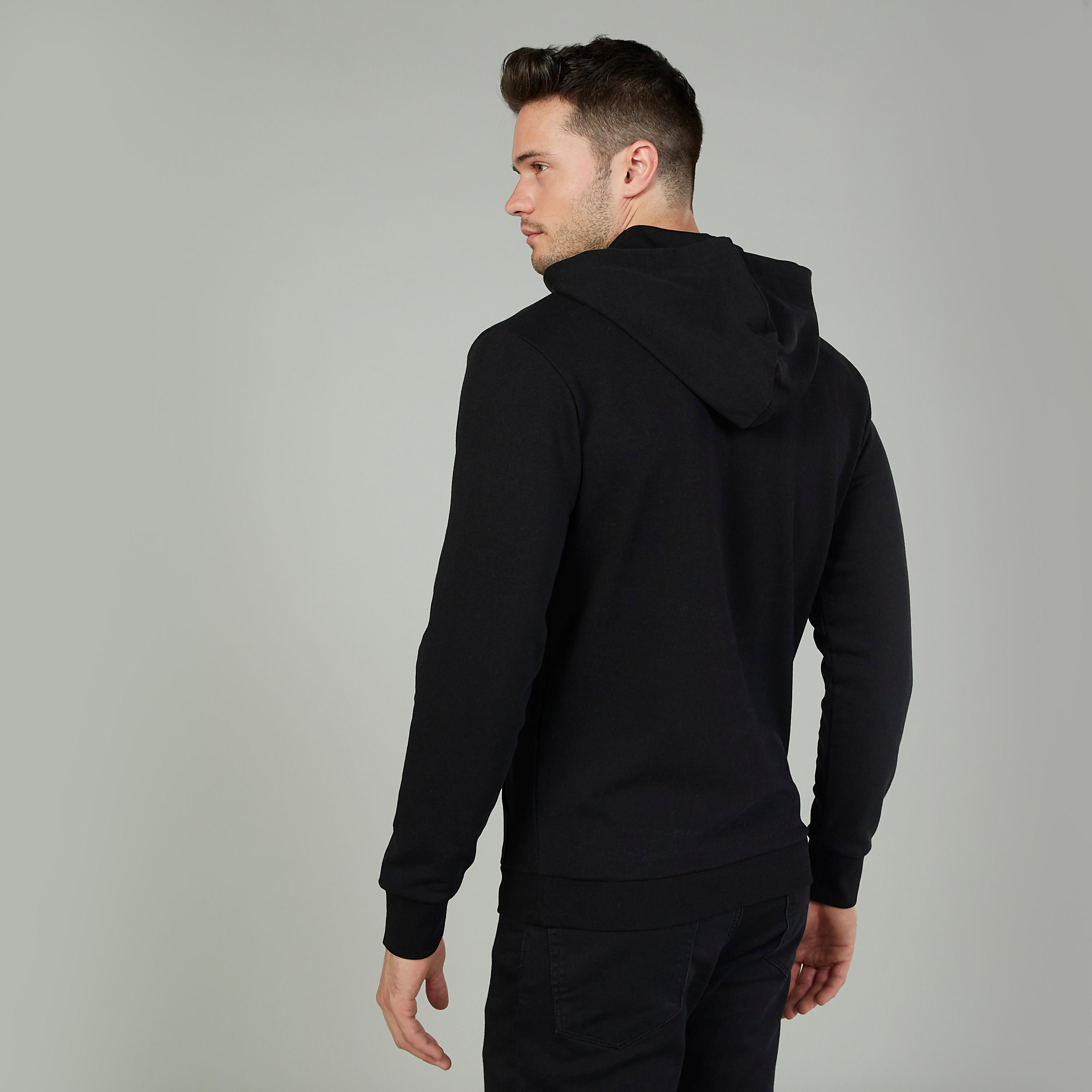 هودي بأكمام طويلة وجيوب كنغر وطبعات-men-winterwear-hoodiesandsweatshirts-image-4