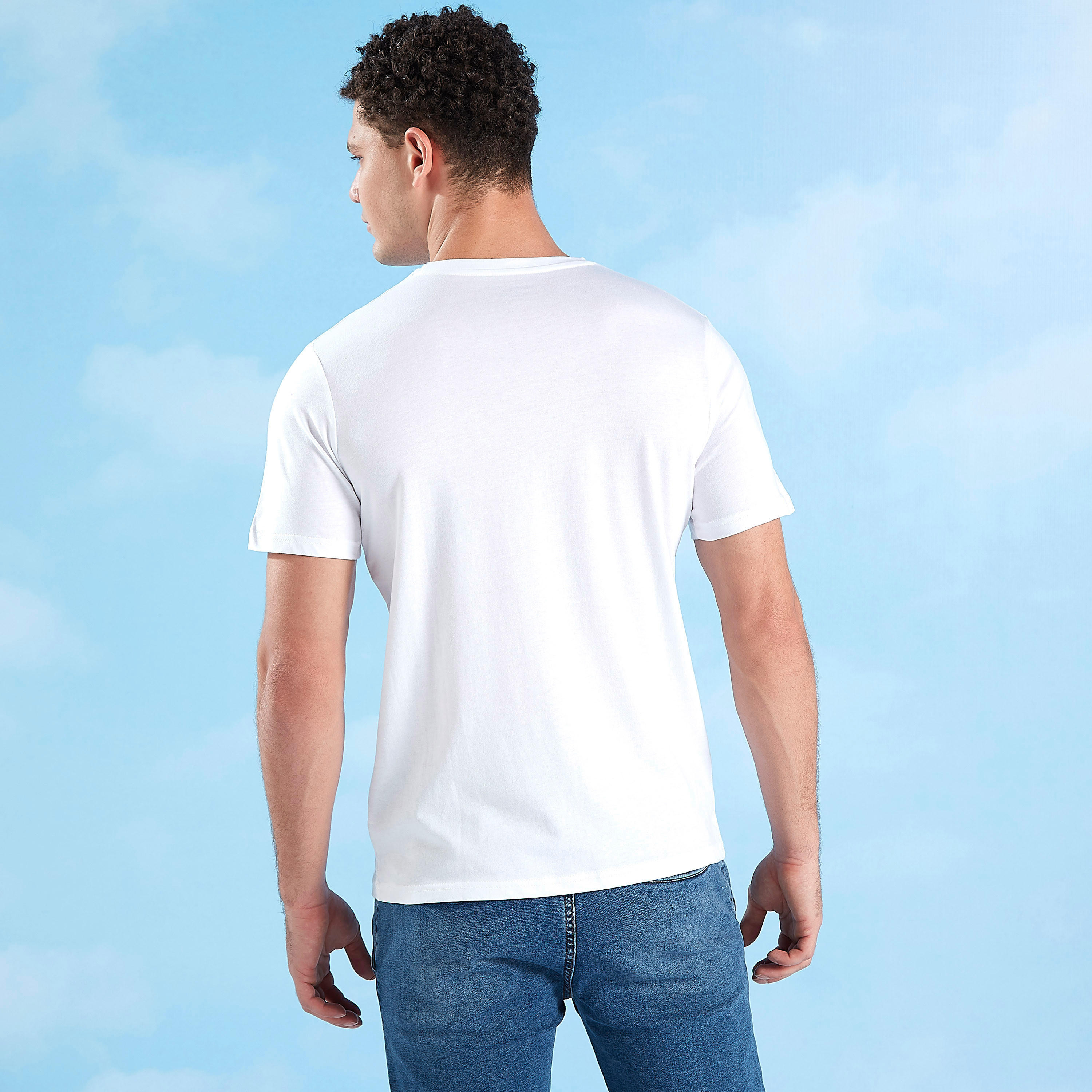 تيشيرت سليم بياقة ضيّقة وأكمام قصيرة وطبعات-men-clothing-tshirtsandpolos-tshirts-image-4