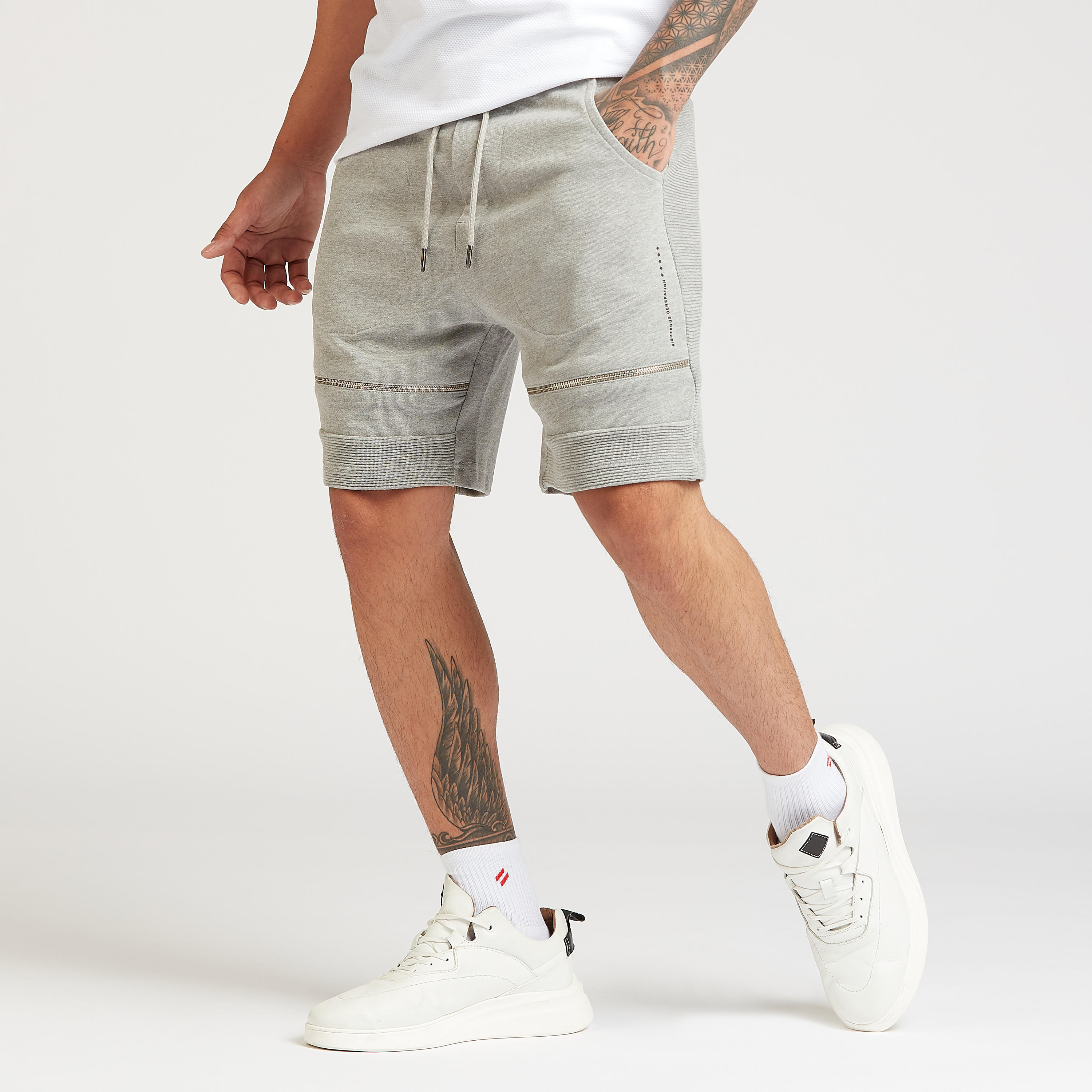 شورت مستدام برباط وجيوب جانبيّة وطبعات-men-clothing-bottoms-shorts-image-1