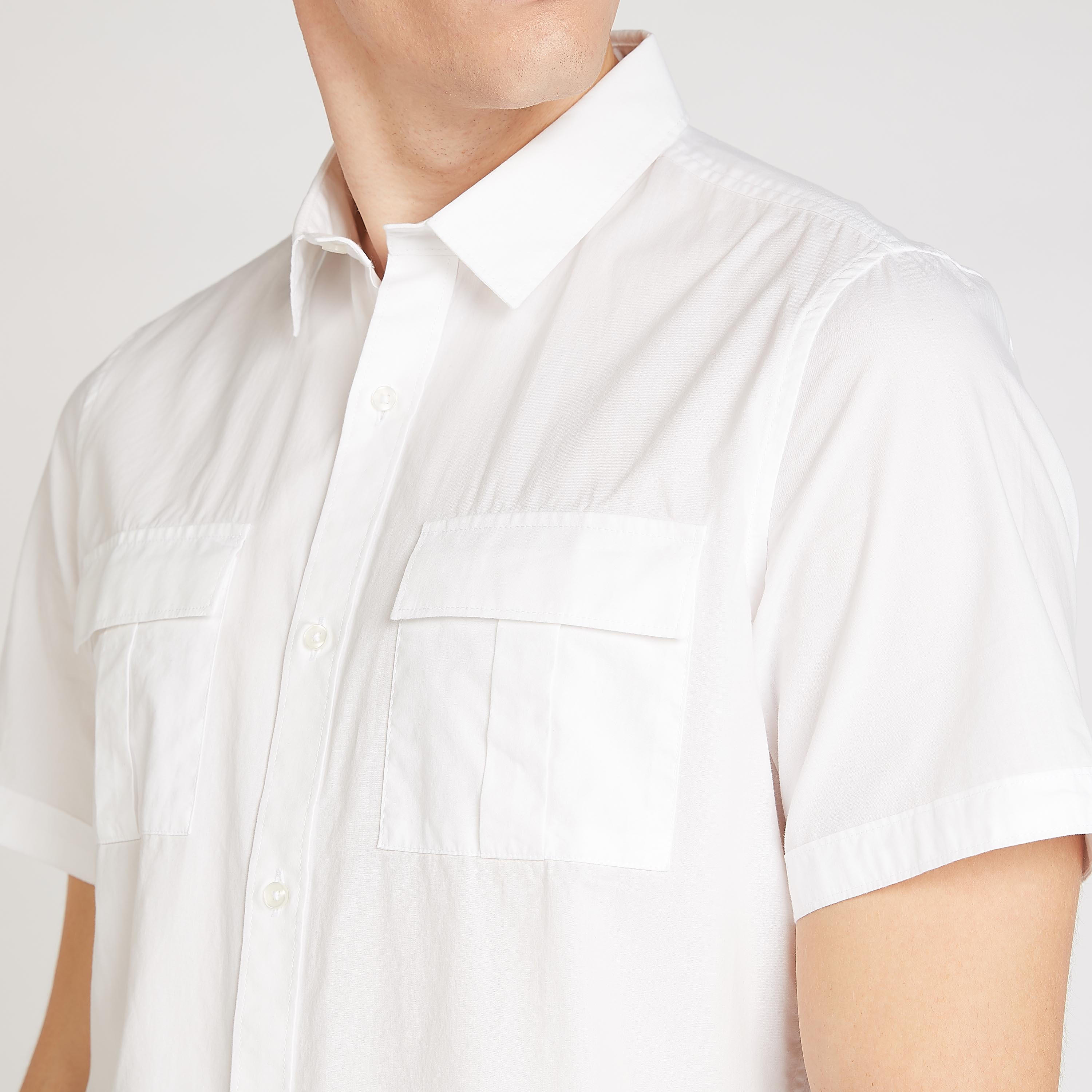 قميص سادة سليم فيت بياقة عادية وجيوب بطيّة-men-clothing-shirts-image-3