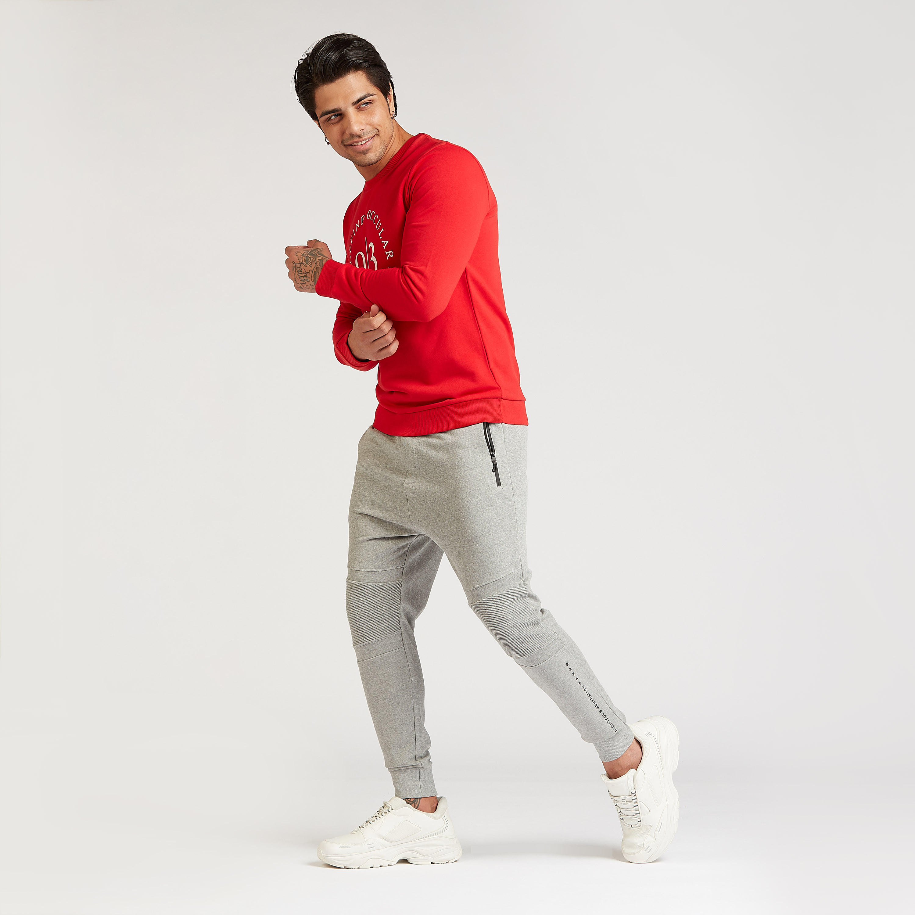 Slim Fit Printed Sweatshirt with Crew Neck and Long Sleeves-men-winterwear-hoodiesandsweatshirts-image-2